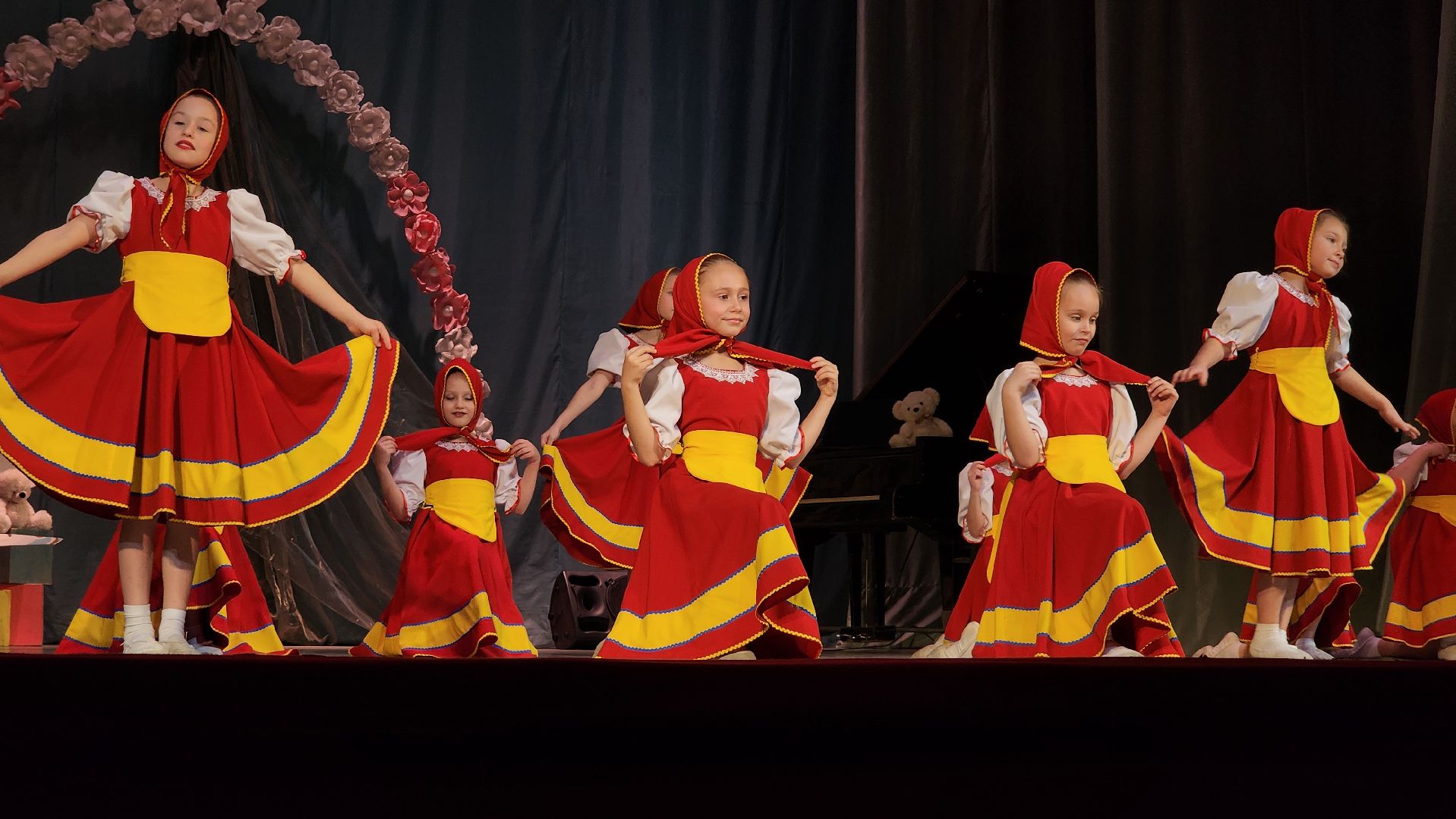 День матери, концерт, Центр культуры Акрихин, Старая Купавна, Богородский городской округ,