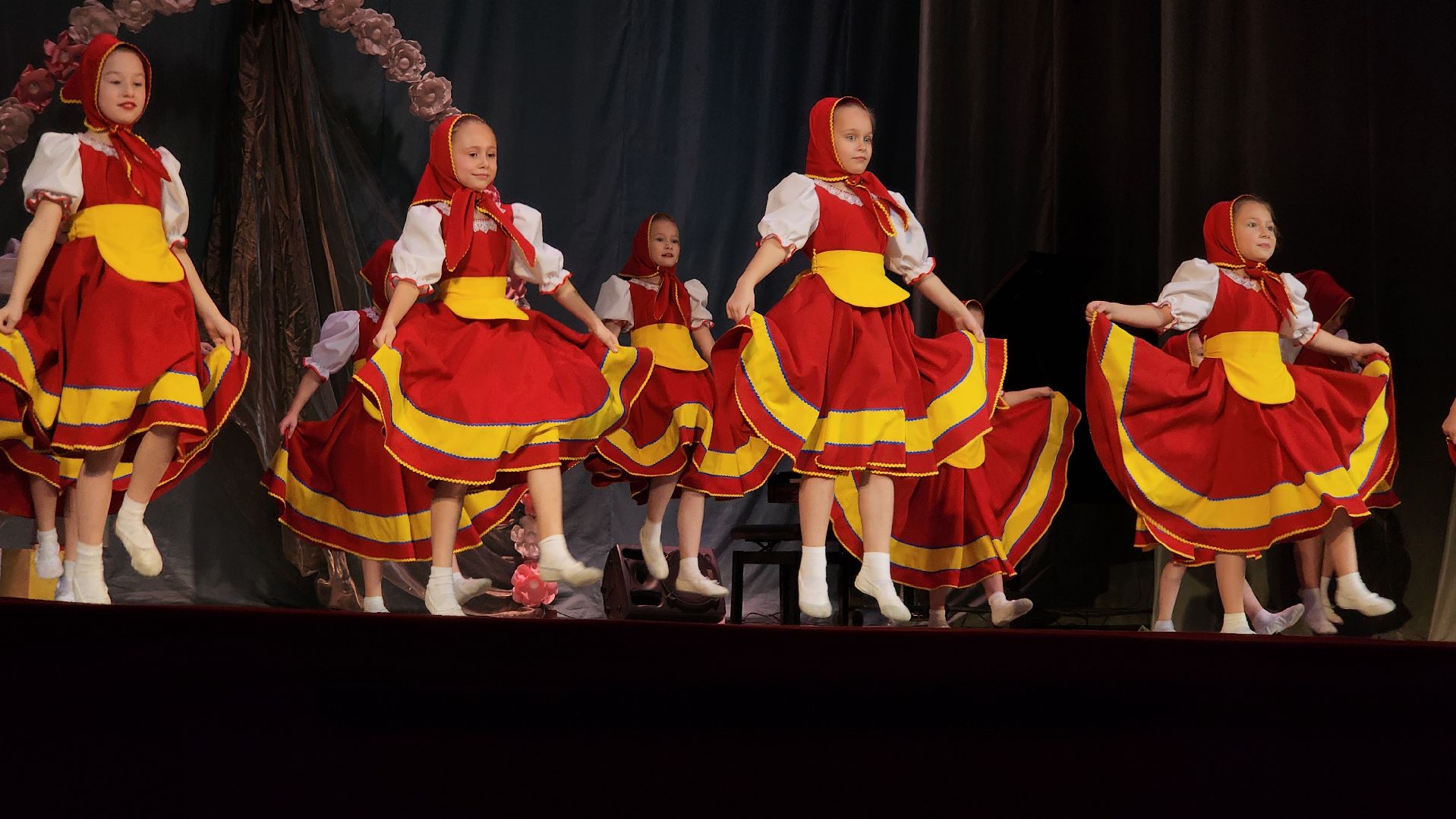 День матери, концерт, Центр культуры Акрихин, Старая Купавна, Богородский городской округ,