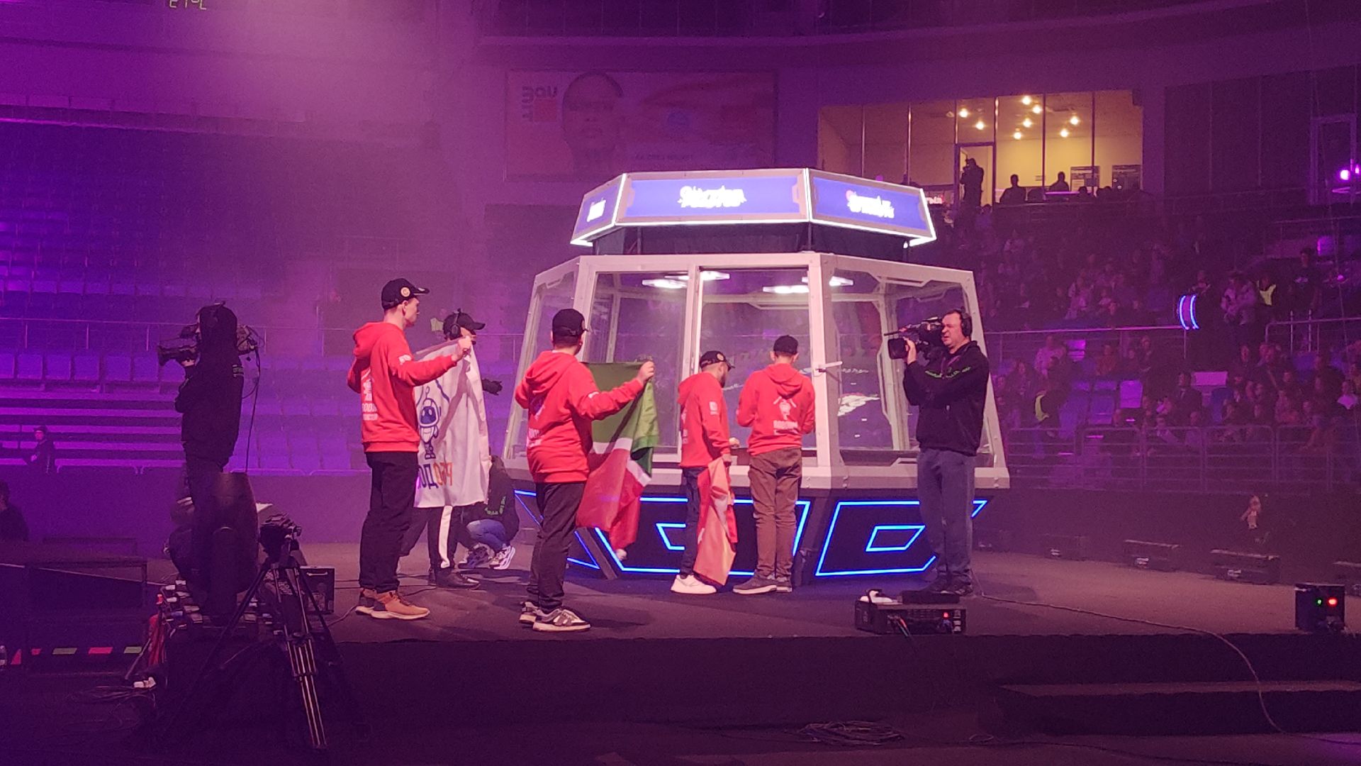 Вертикалки, мытищи, ледовая арена, битва роботов,