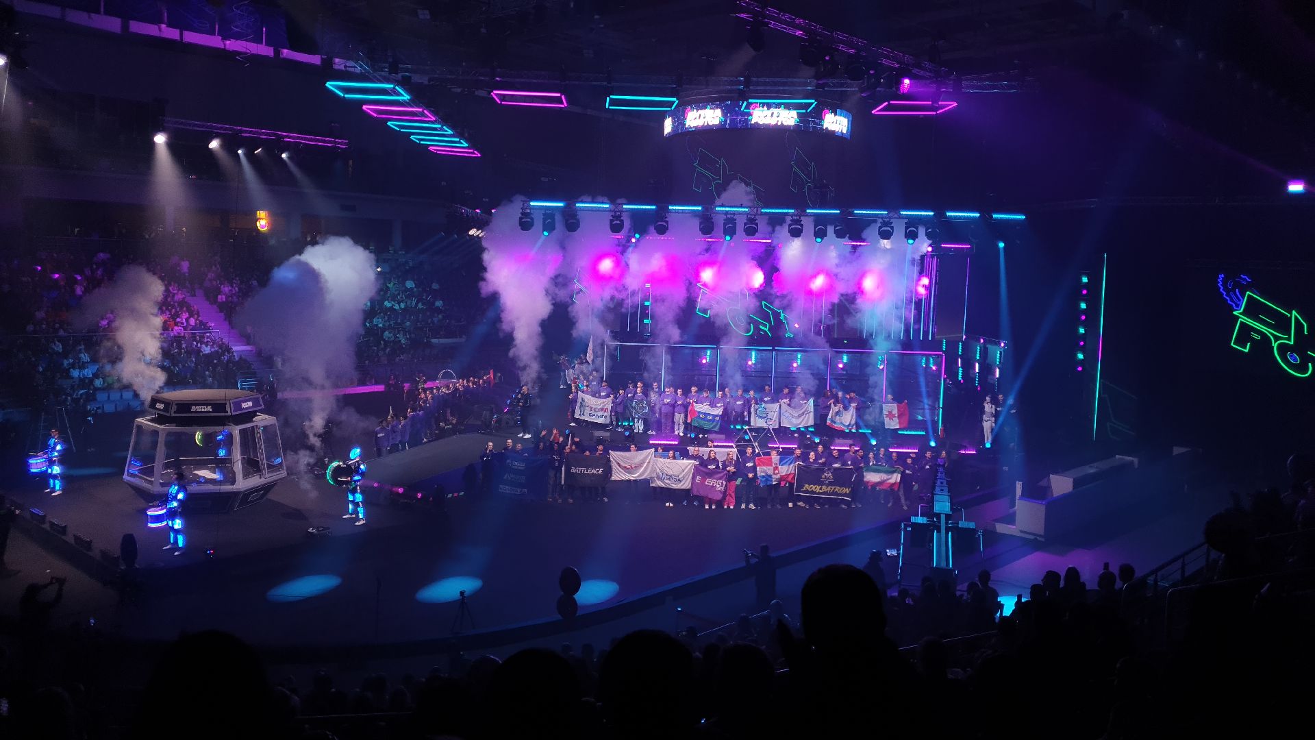 вертикалки, битва роботов, мытищи, арена мытищи, роботы,