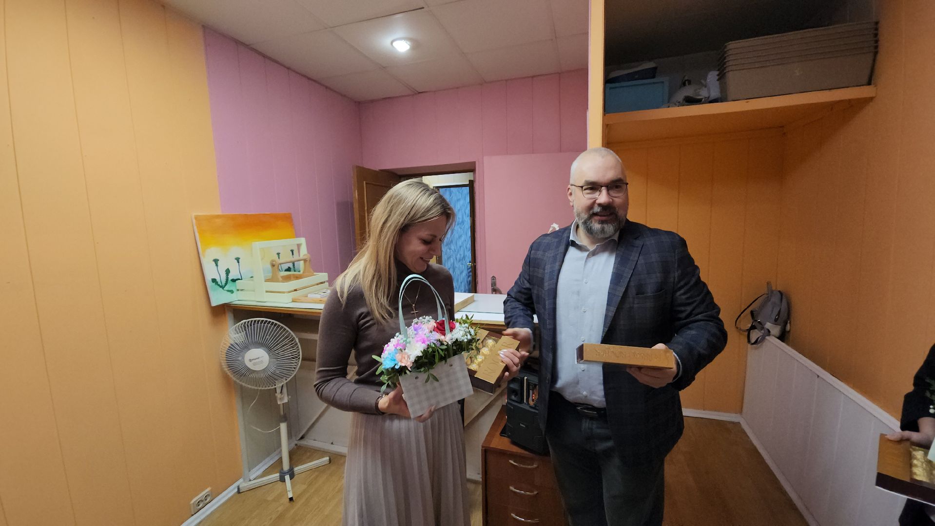 серпухов, центр прозрение, дети с овз, день матери, поздравление депутата,