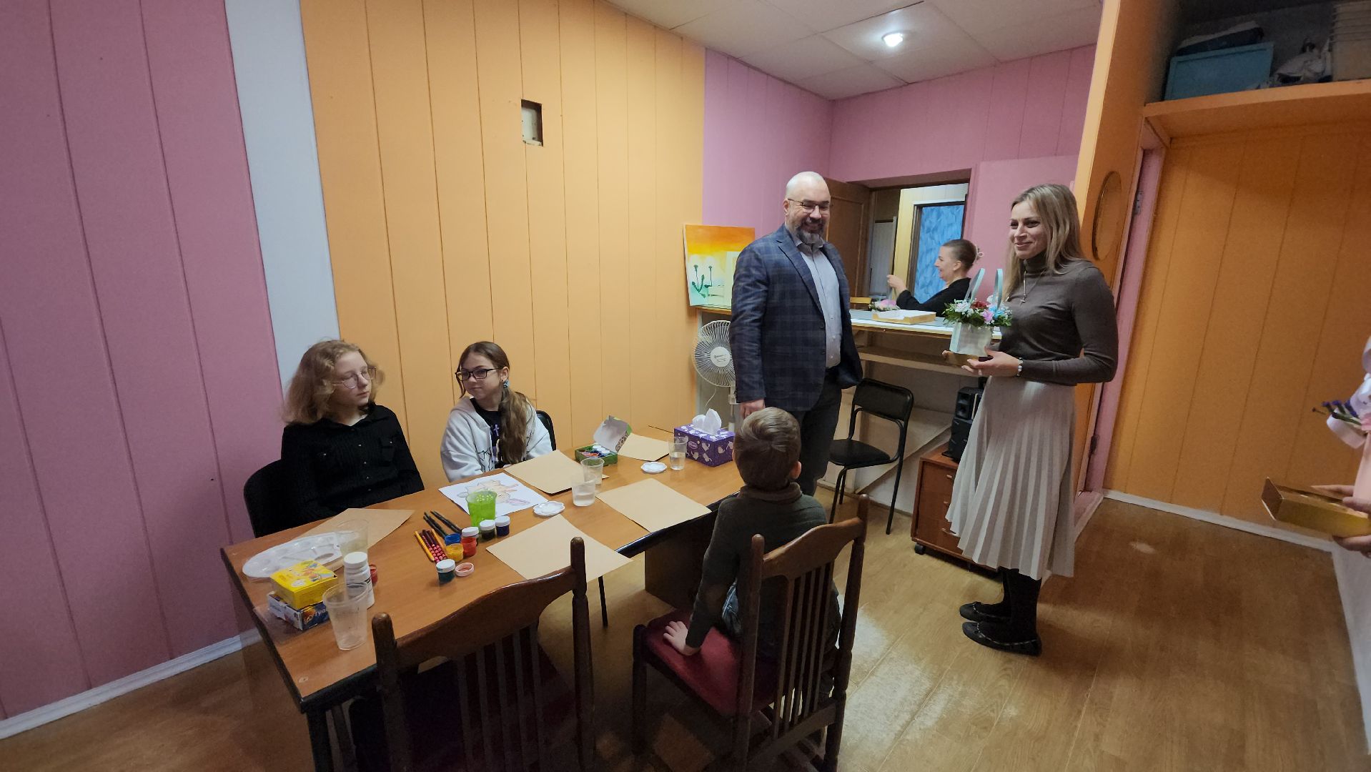 серпухов, центр прозрение, дети с овз, день матери, поздравление депутата,