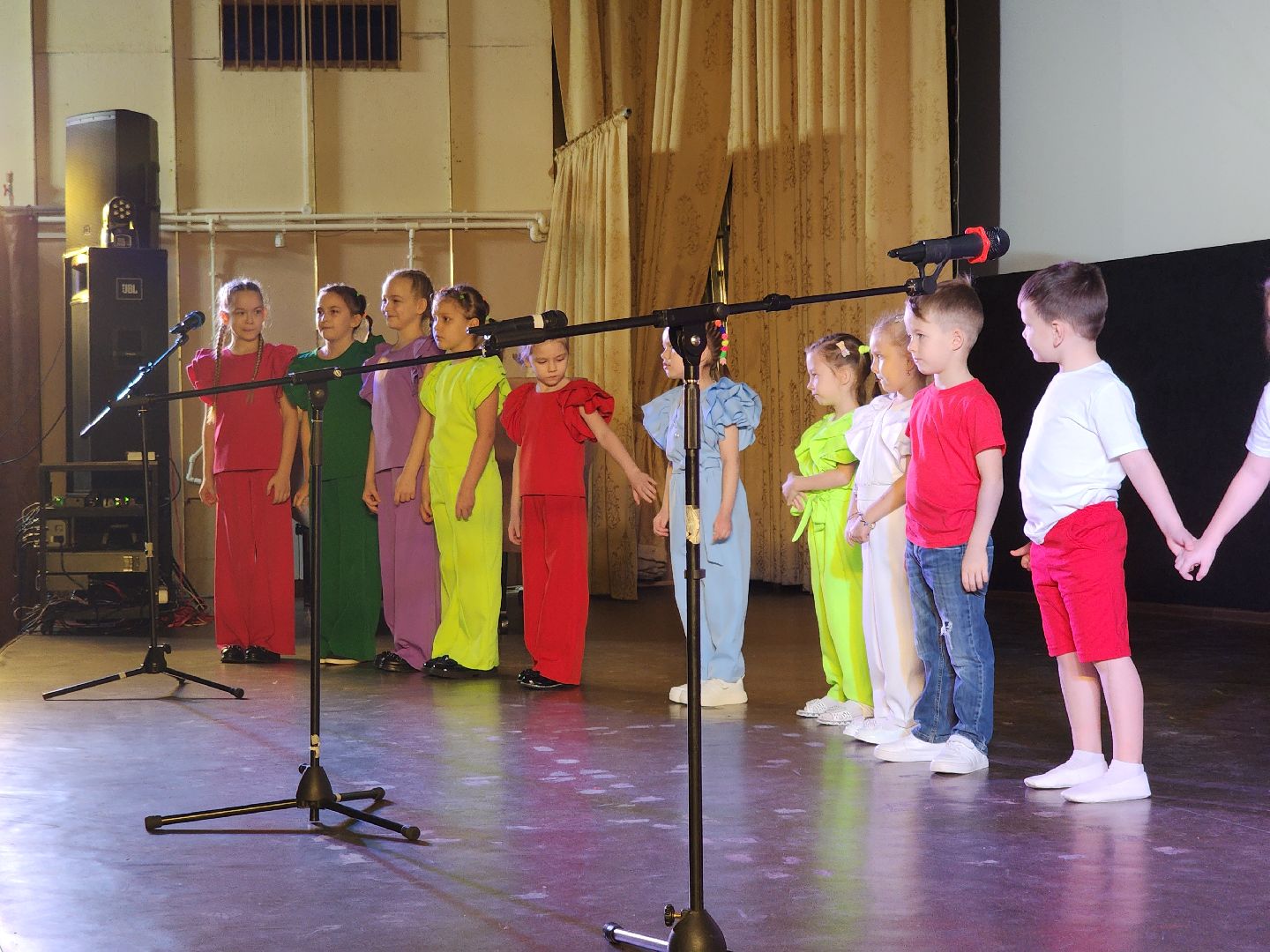 Черноголовка, День матери, Детский концерт,