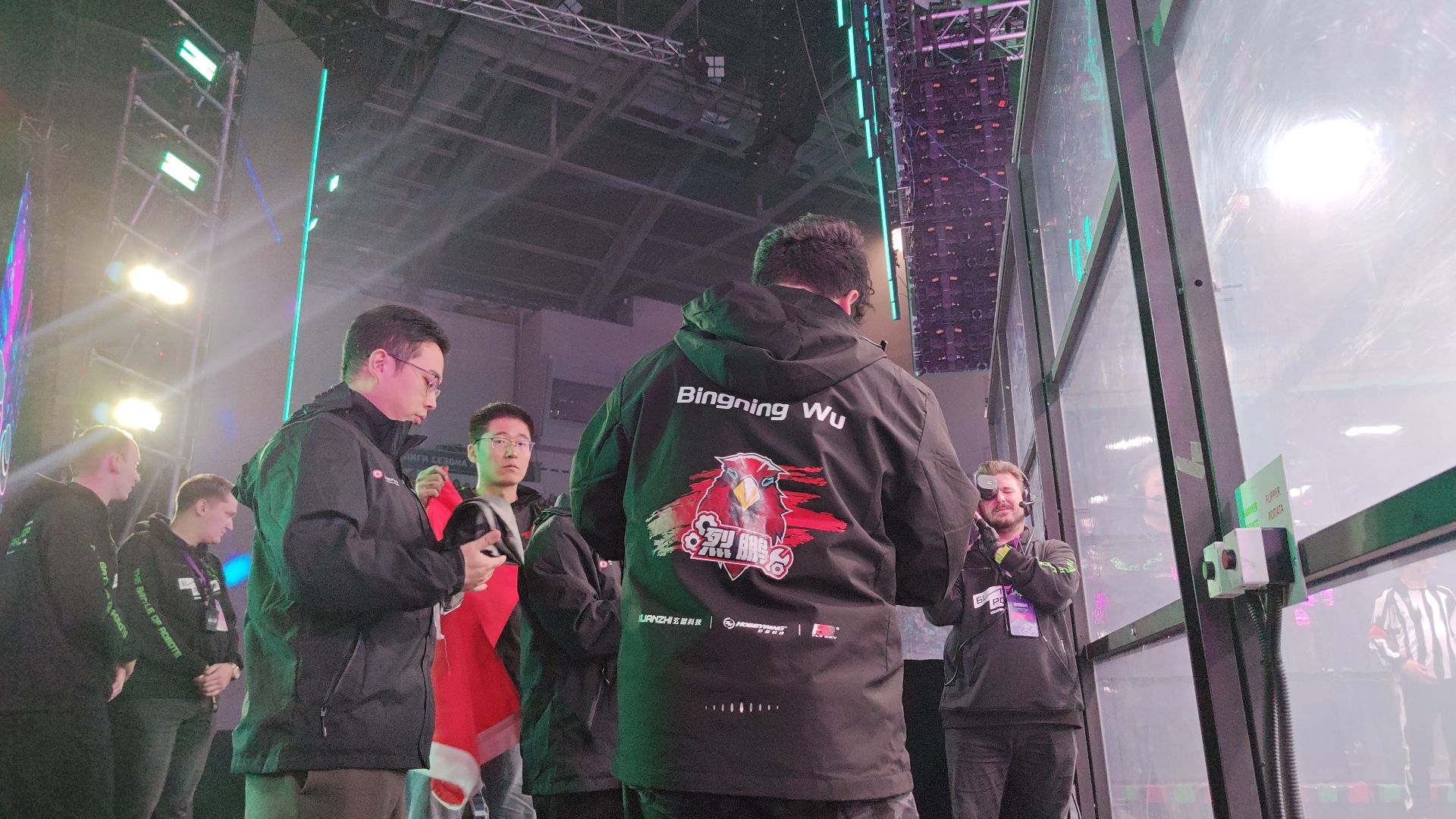 вертикалки, мытищи, арена мытищи, роботы, битва роботов,