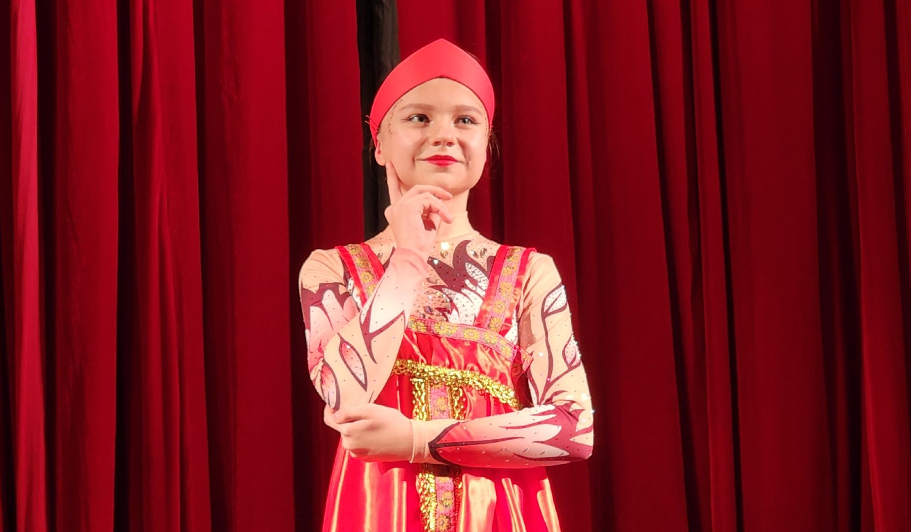 Звенигород, Спорт, День матери, цирковое искусство, воздушная гимнастика, вертикалка, вертикальное видео,