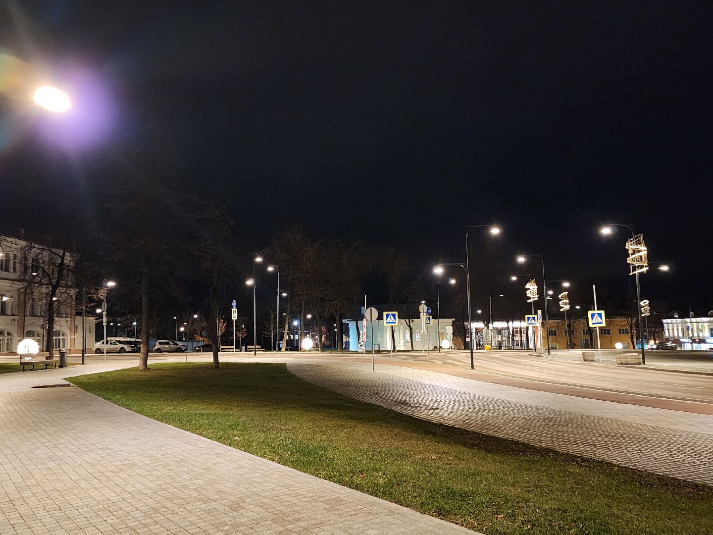 серпухов, подмосковье, украсили площадь, новый год, иллюминация, вертикалки,