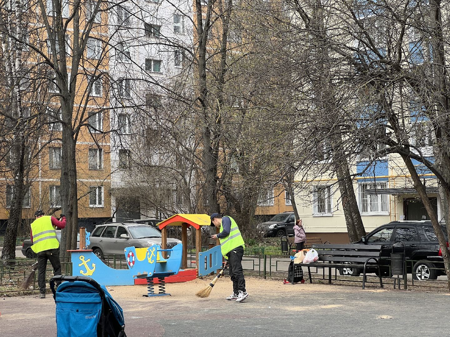 Химки, двор, субботник, благоустройство