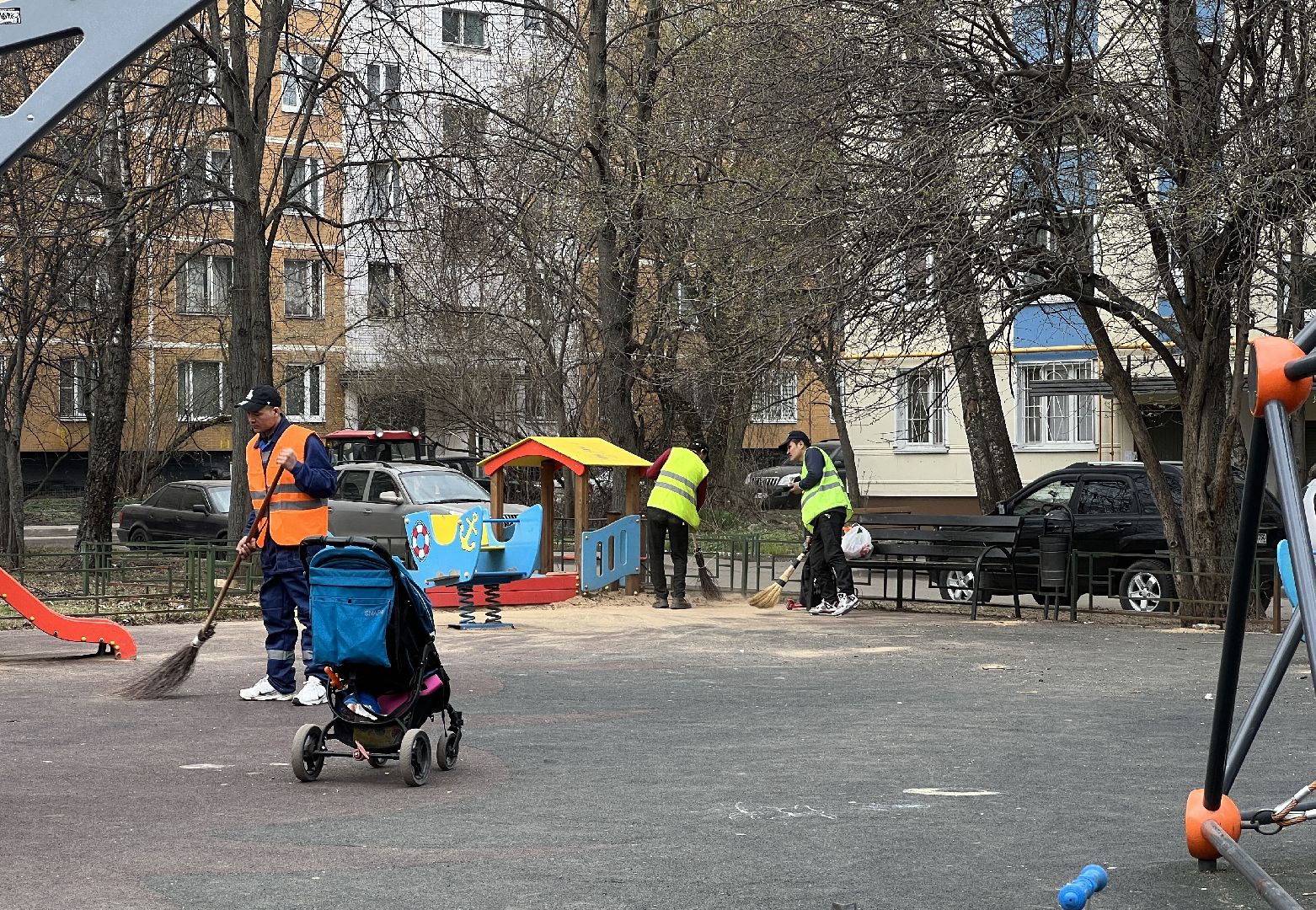 Химки, двор, субботник, благоустройство