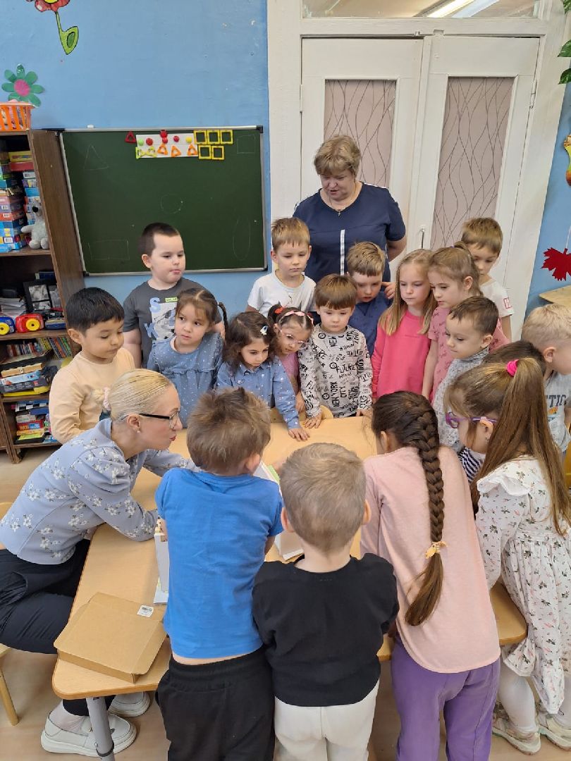 пушкинский, детские сад, профессии, профессионализм, художественное творчество, дети, презентация,образовательная акция,вертикалки,