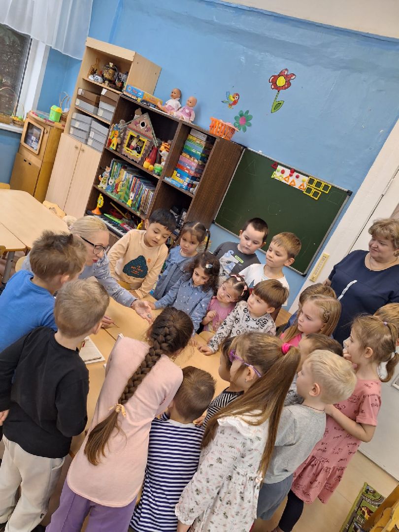 пушкинский, детские сад, профессии, профессионализм, художественное творчество, дети, презентация,образовательная акция,вертикалки,