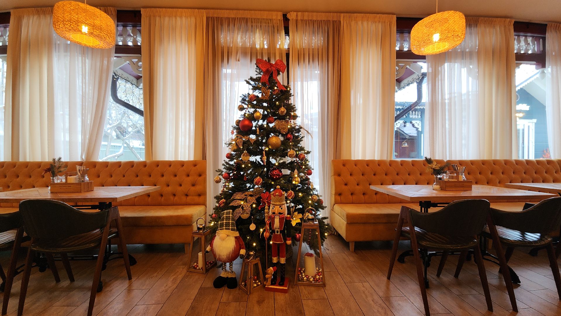 Звенигород, Туризм, Подготовка к Новому году, вертикалка, вертикальное видео