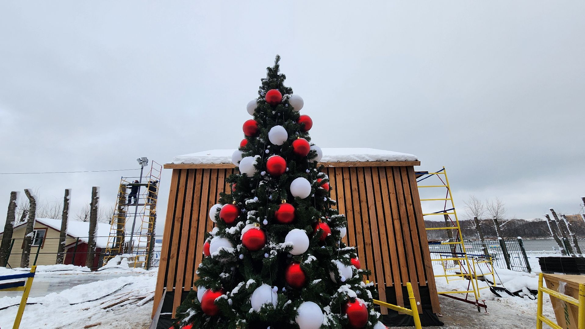 Солнечногорск, вертикалки, каток, зима в подмосковье, каток в парке,