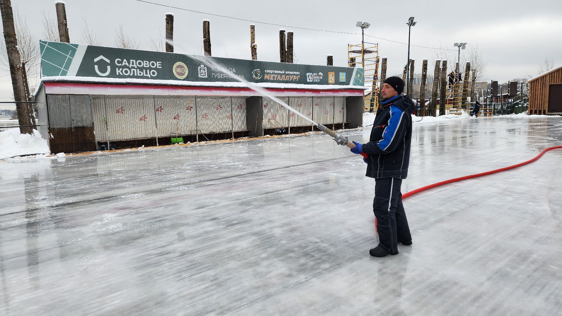 Солнечногорск, вертикалки, каток, зима в подмосковье, каток в парке,