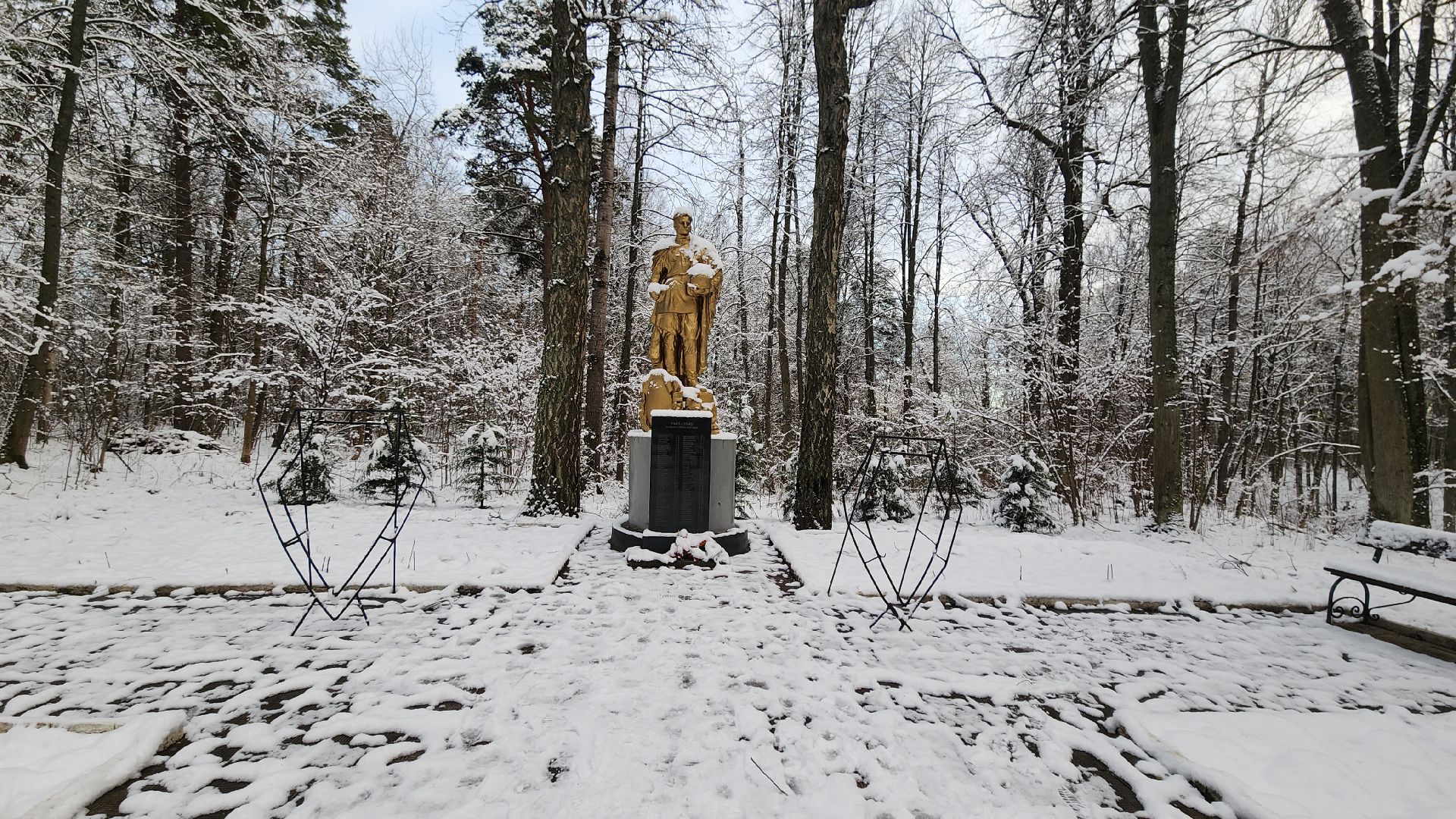 Звенигород, Благоустройство памятников, День Победы, Волонтеры Звенигорода, Вертикалка,вертикальное видео,