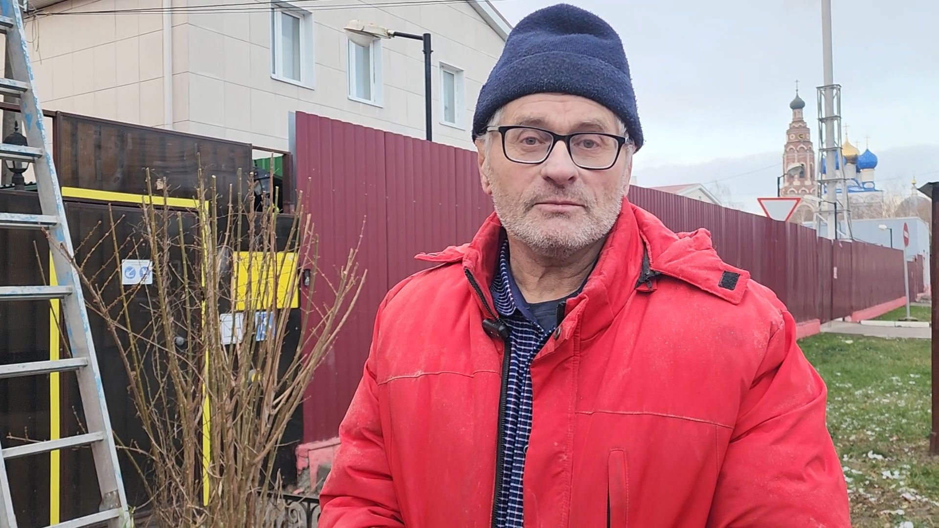 Бронницы, Украшение города к новому году, Горный турист из Бронниц, молодежный центр алиби, Вертикальное видео, Вертикалка,туризм, Горный туризм, Новый год, Алиби молодежный центр, Гирлянда,