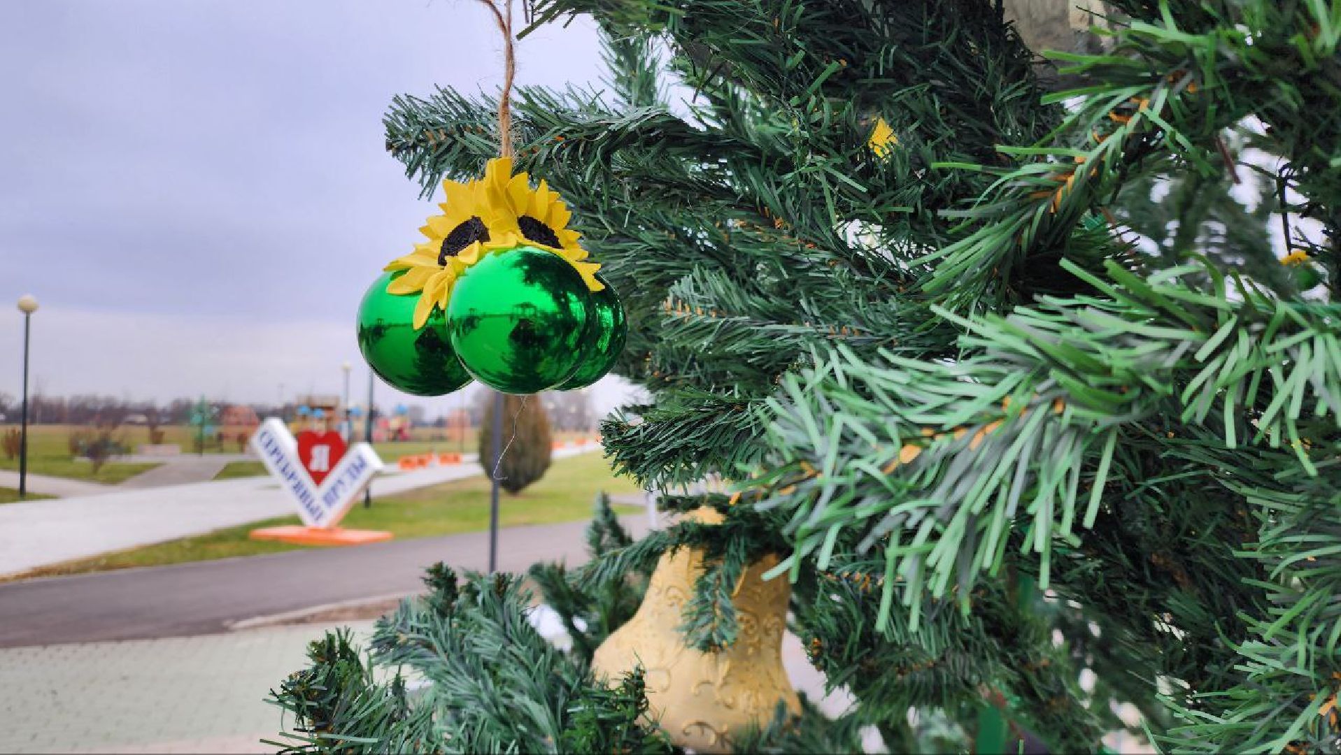 вертикалки, Парк Серебряный, Серебряные Пруды, Новый год, елка,