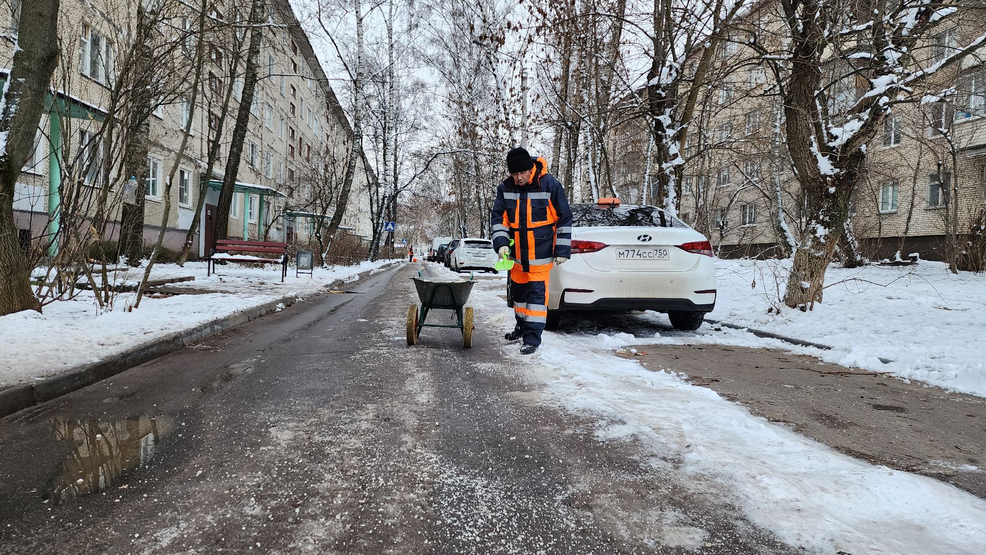 уборка территории, коммунальные служба, истра, вертикалки,