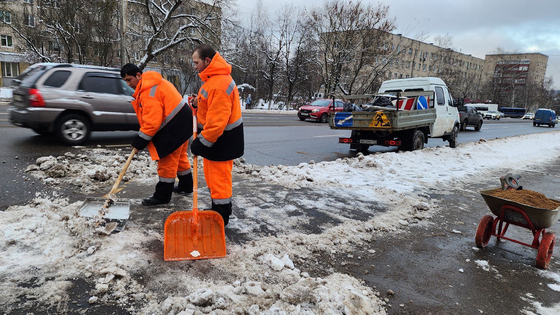 уборка территории, коммунальные служба, истра, вертикалки,