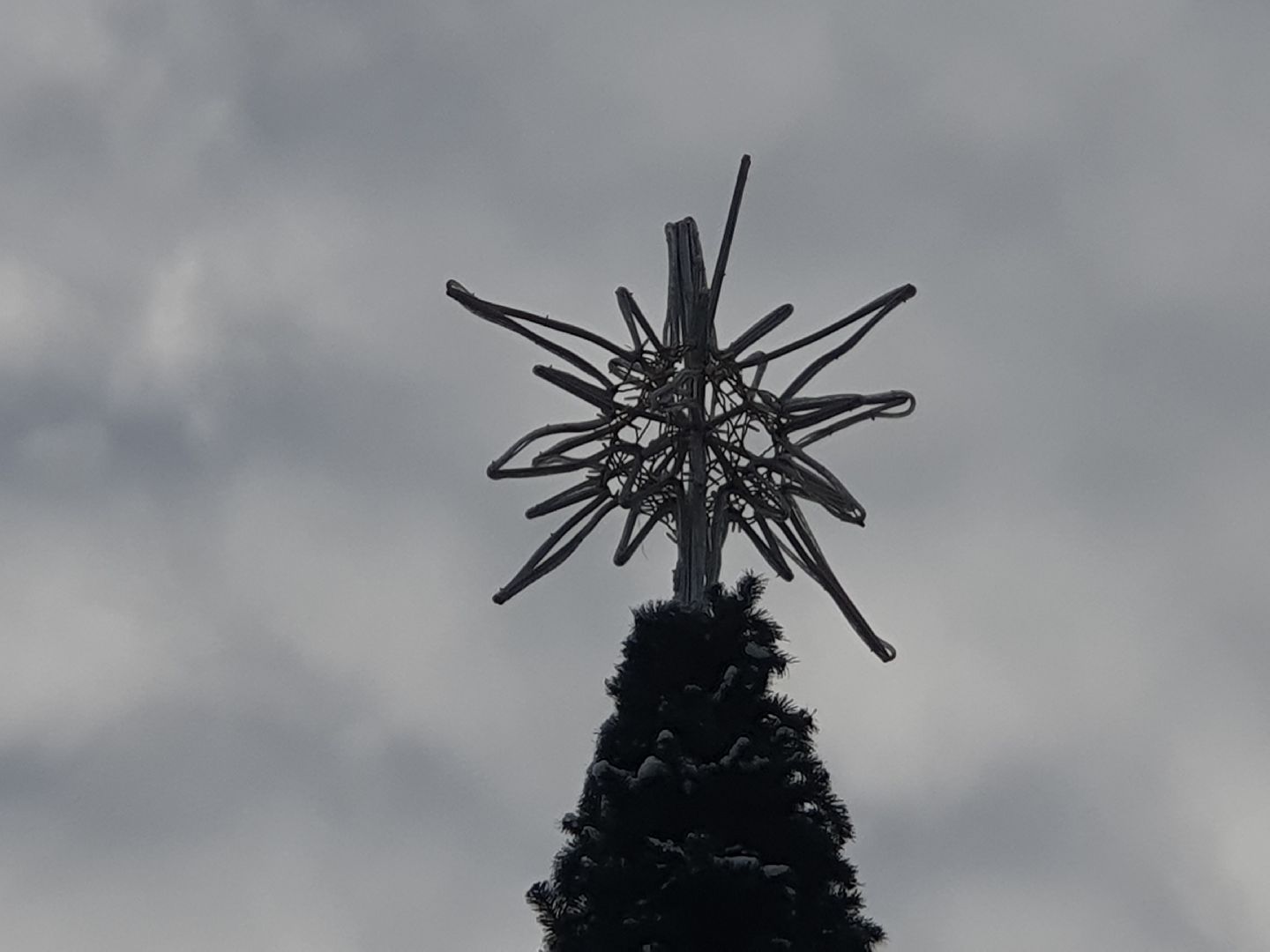 вертикалки, новогодняя елка, украшение города к новому году,