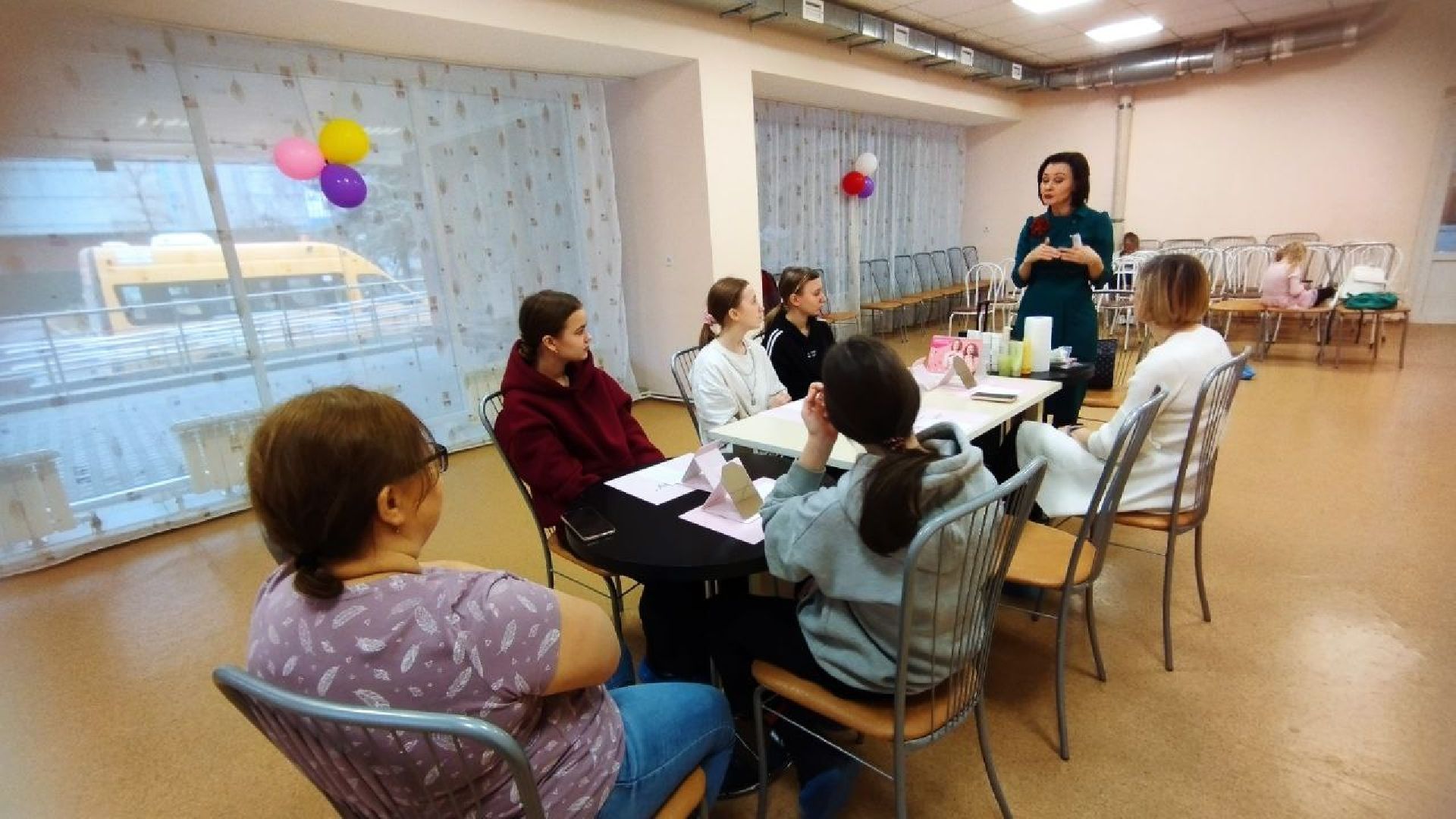 вертикалки, ивантеевка, уход за лицом, уход за кожей, косметология, мамы, дочки-матери, красота, центр социального обслуживания,