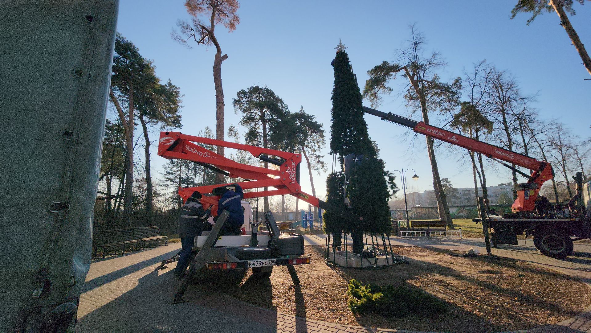 серпухов, екатерининский сквер, микрорайон владычная слобода, новогодняя елка, комбинат благоустройства, вертикалки,