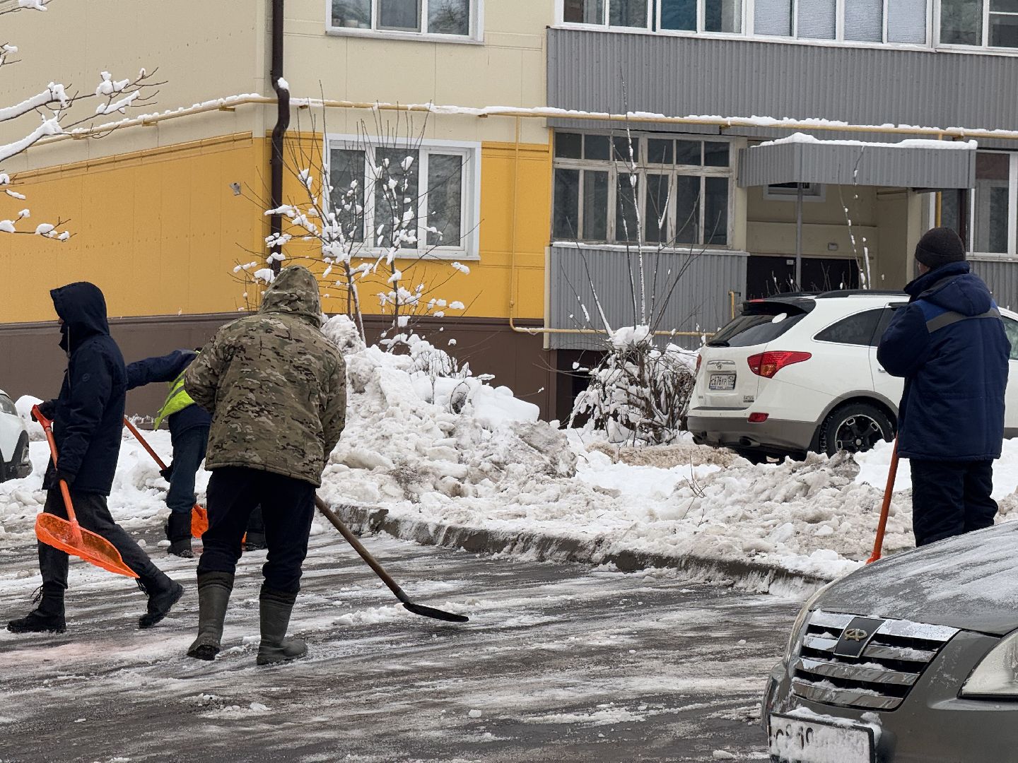 шаховская, снег, очистка дворов, коммунальная служба, вертикалки,