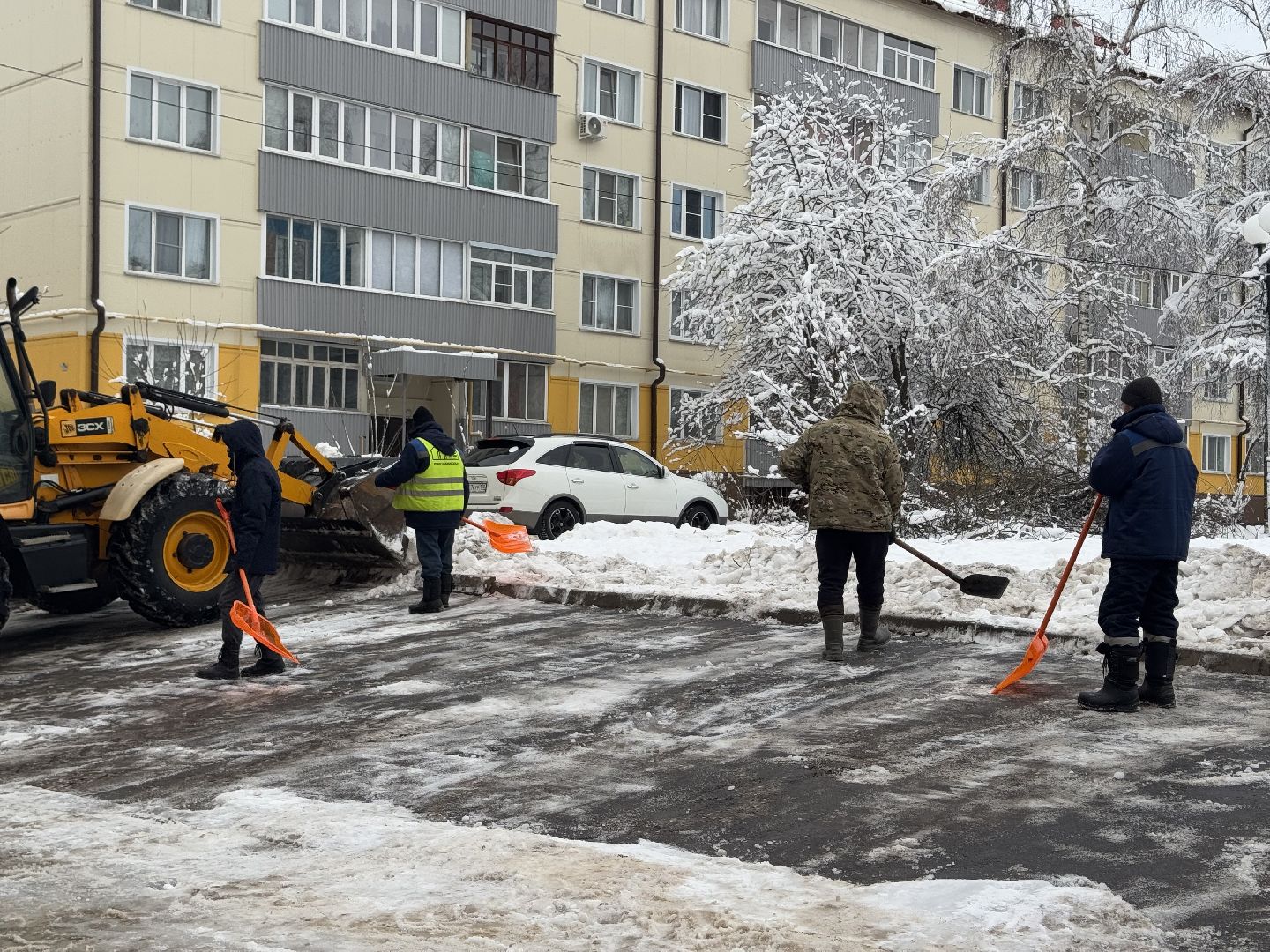 шаховская, снег, очистка дворов, коммунальная служба, вертикалки,