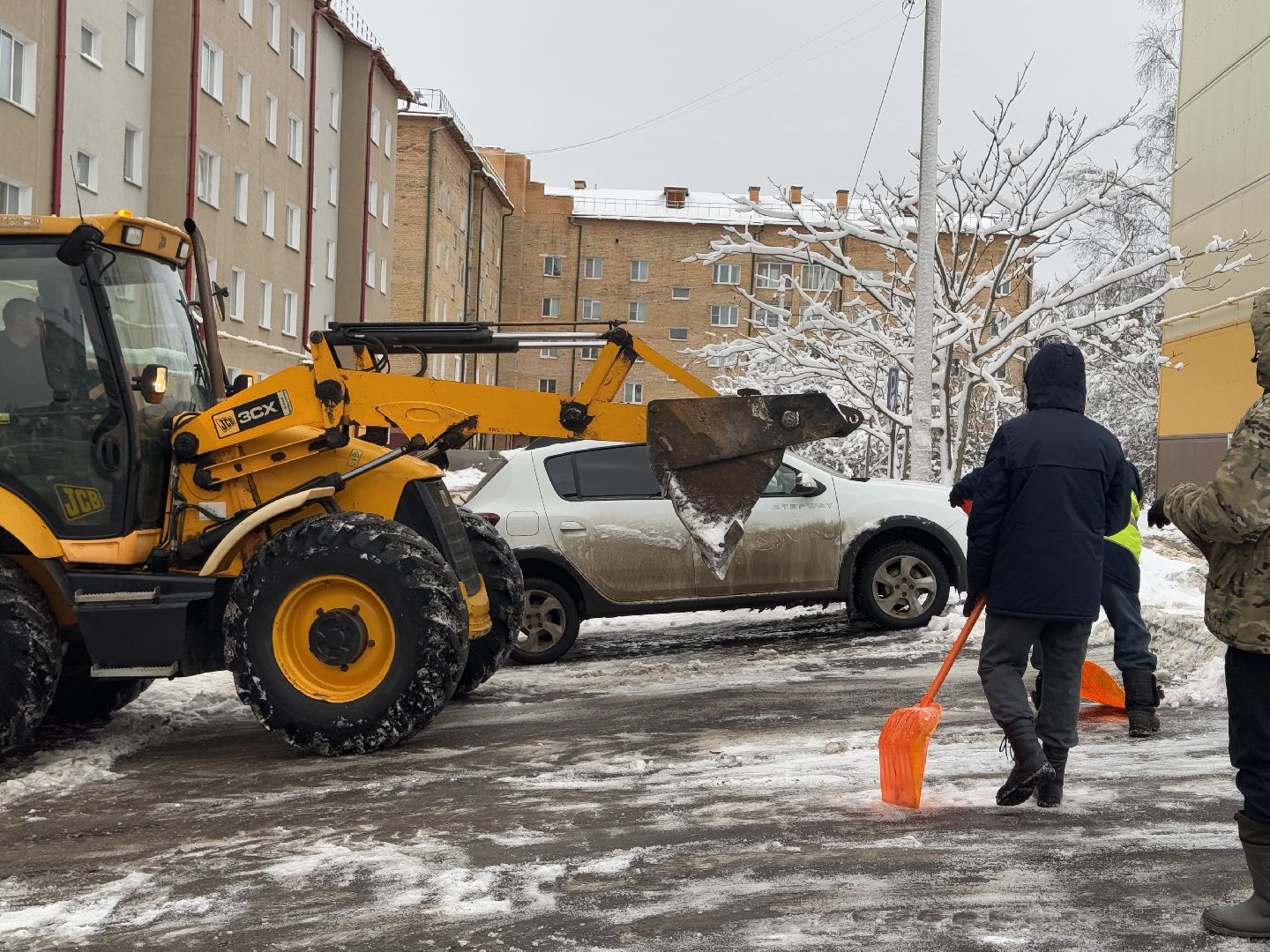 шаховская, снег, очистка дворов, коммунальная служба, вертикалки,