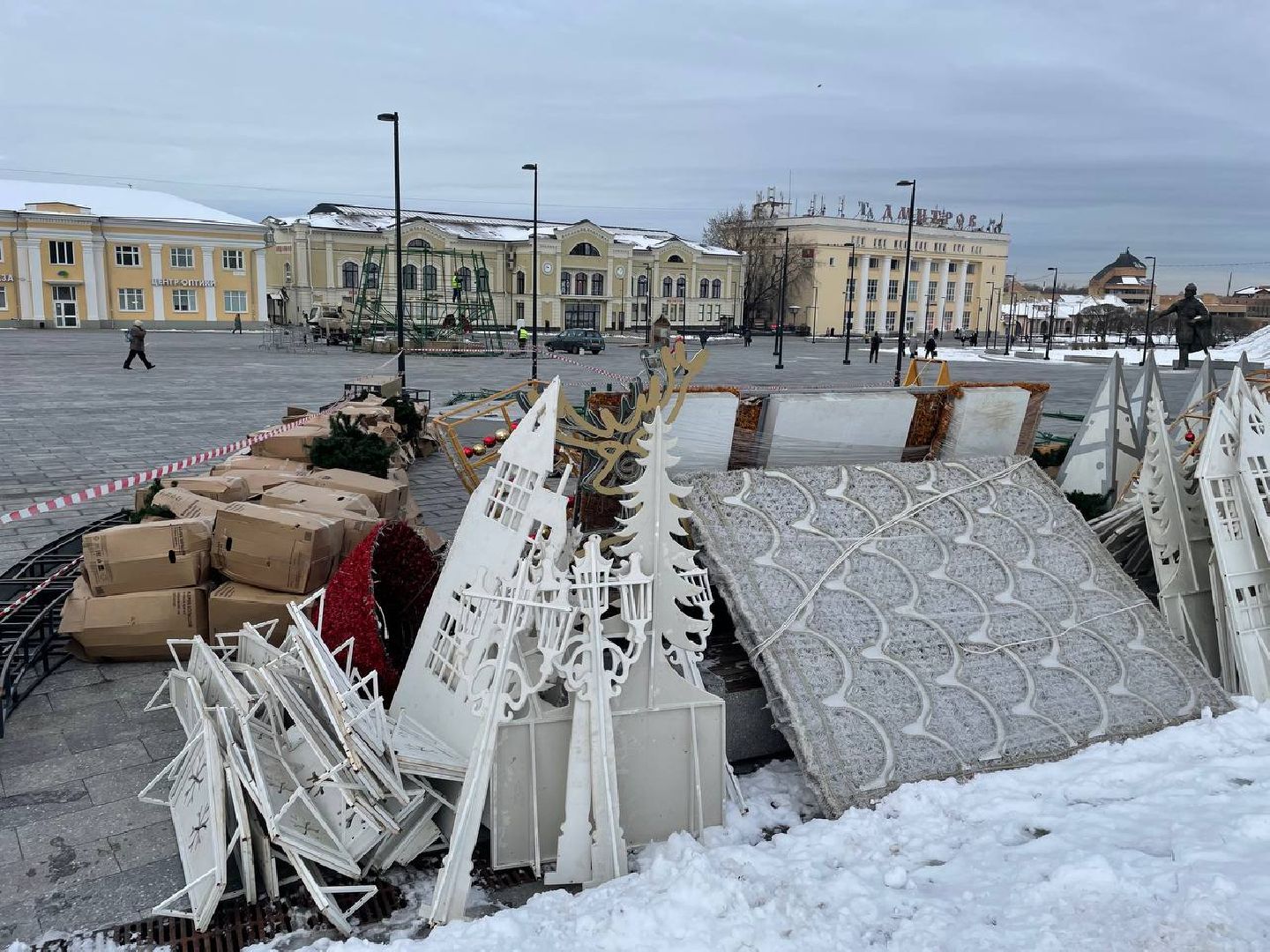 дмитров, советская площадь, новый год, вертикалки,