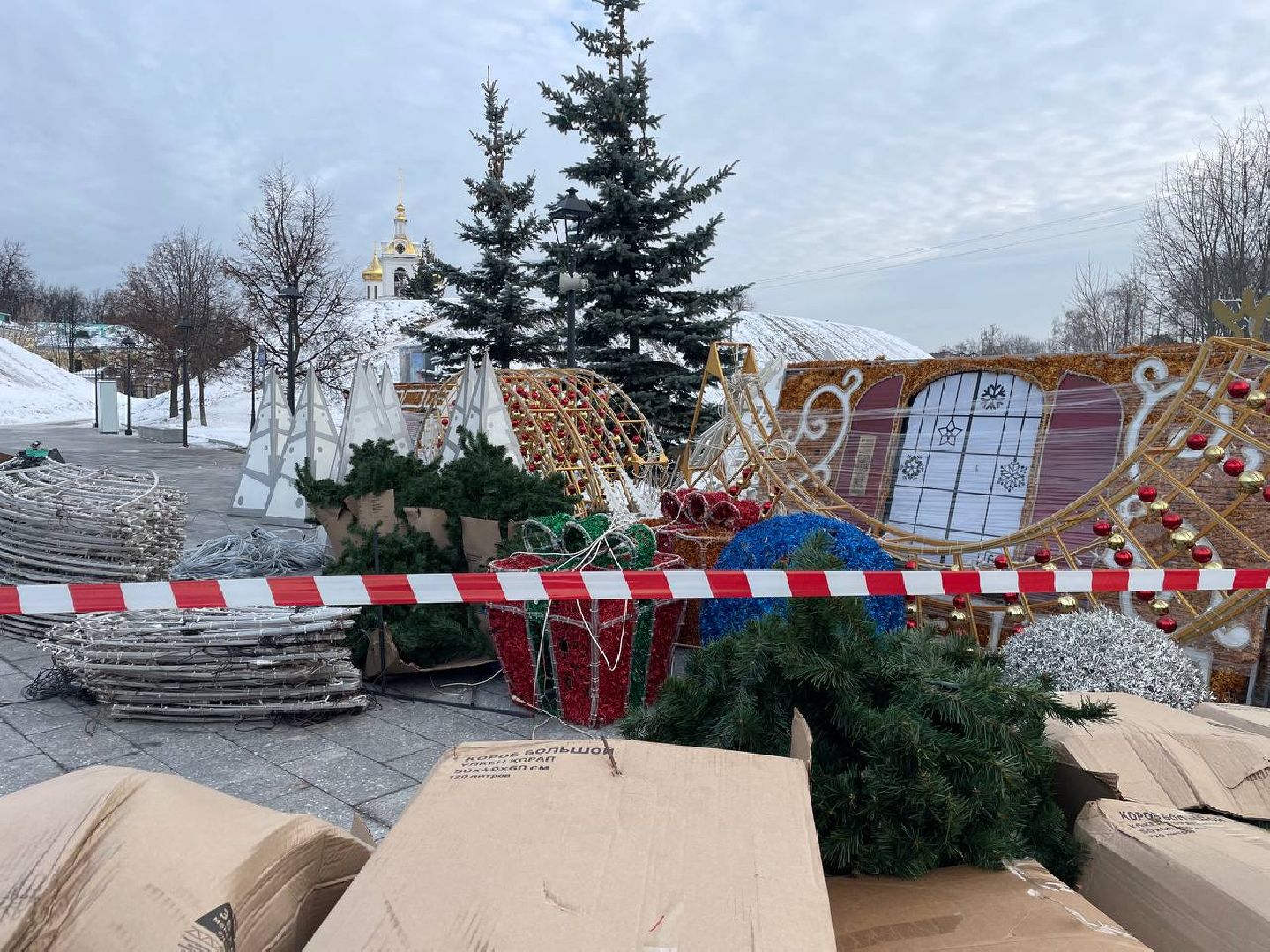 дмитров, советская площадь, новый год, вертикалки,