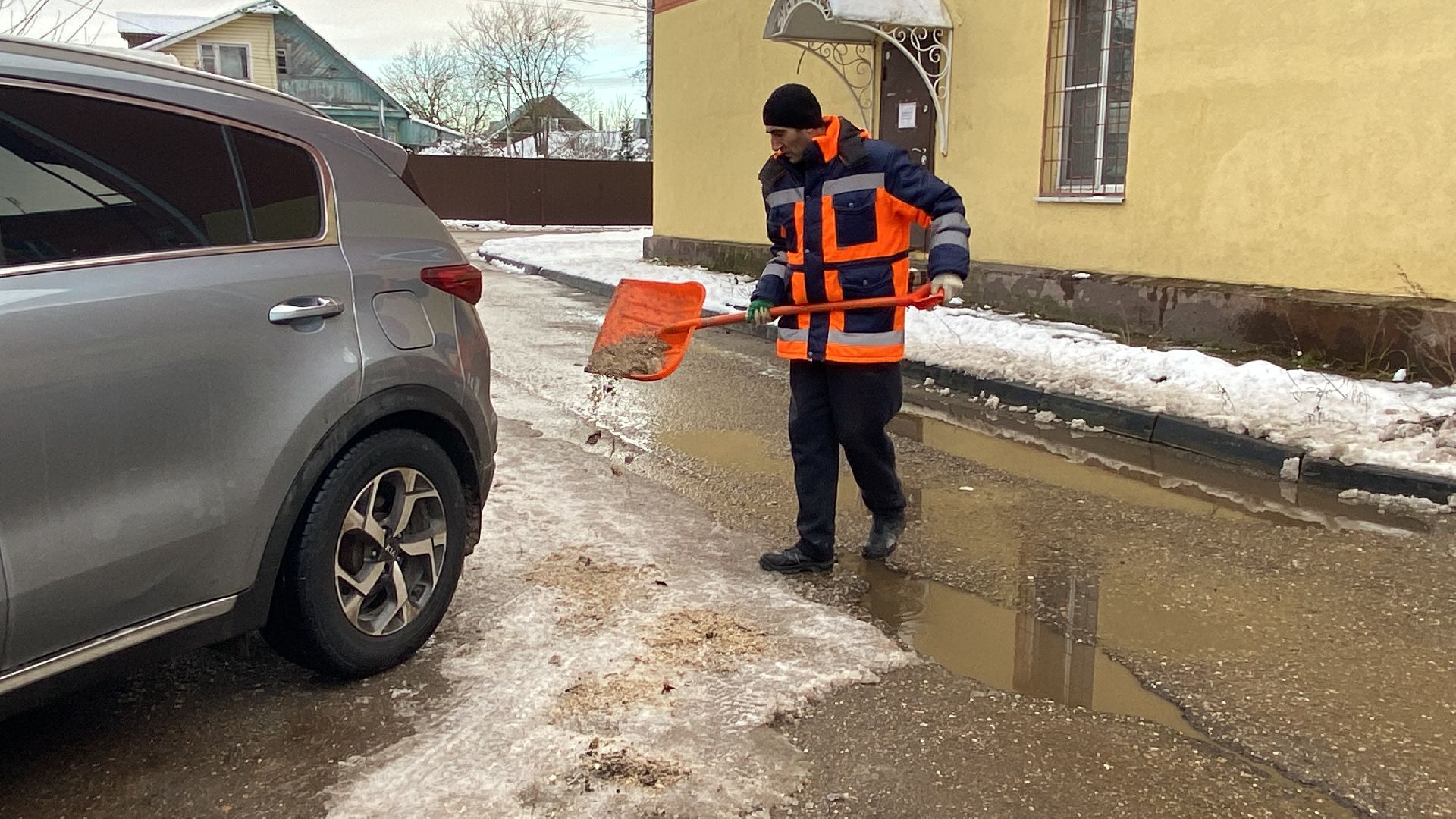 реагенты, уборка дорог, Снег, наледь, бригада рабочих, уборка дворов, вертикалки,