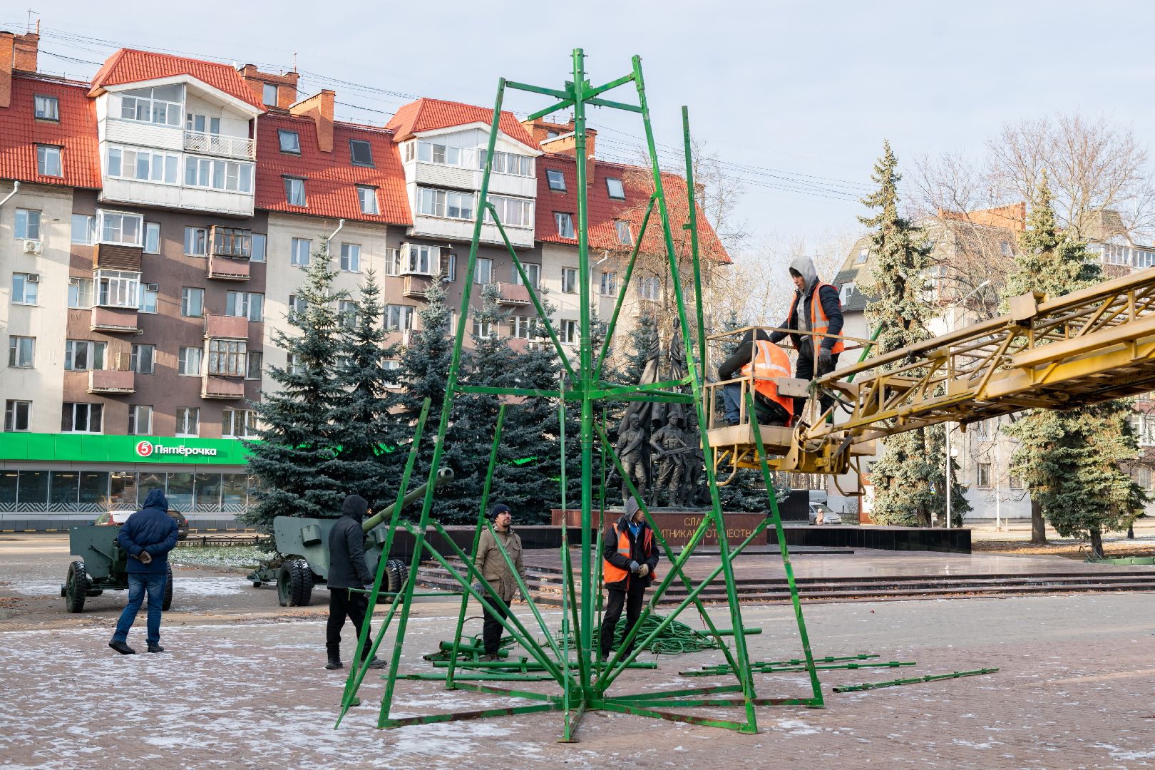 лыткарино, новогодняя ель, новогодняя елка, вертикалки,