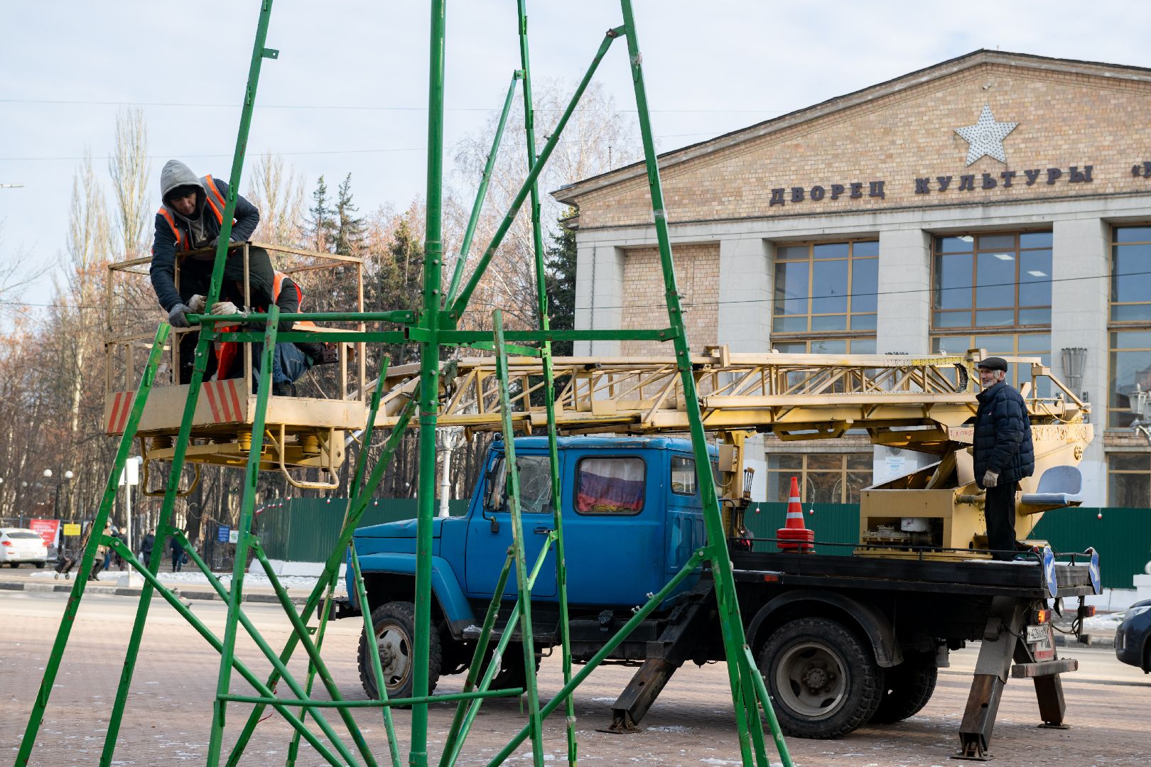 лыткарино, новогодняя ель, новогодняя елка, вертикалки,