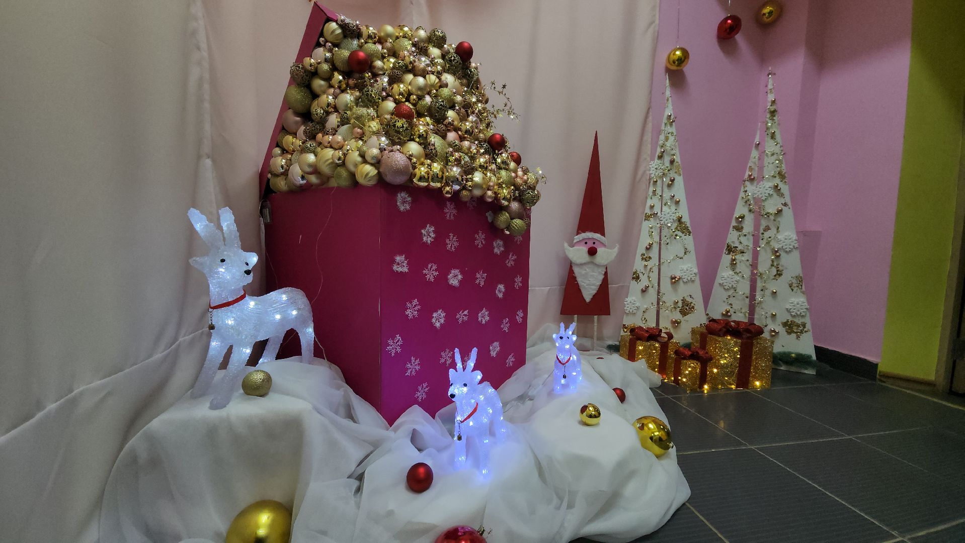 детский сад, Украшения, снеговик, Лобня, вертикалки,