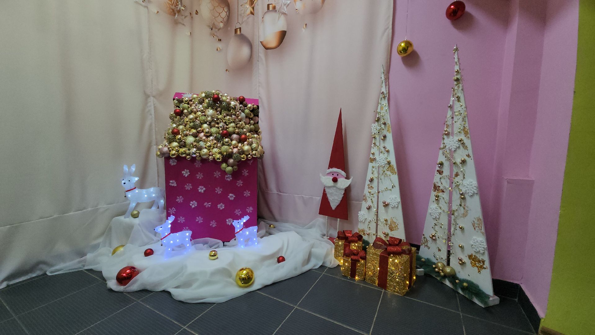 детский сад, Украшения, снеговик, Лобня, вертикалки,