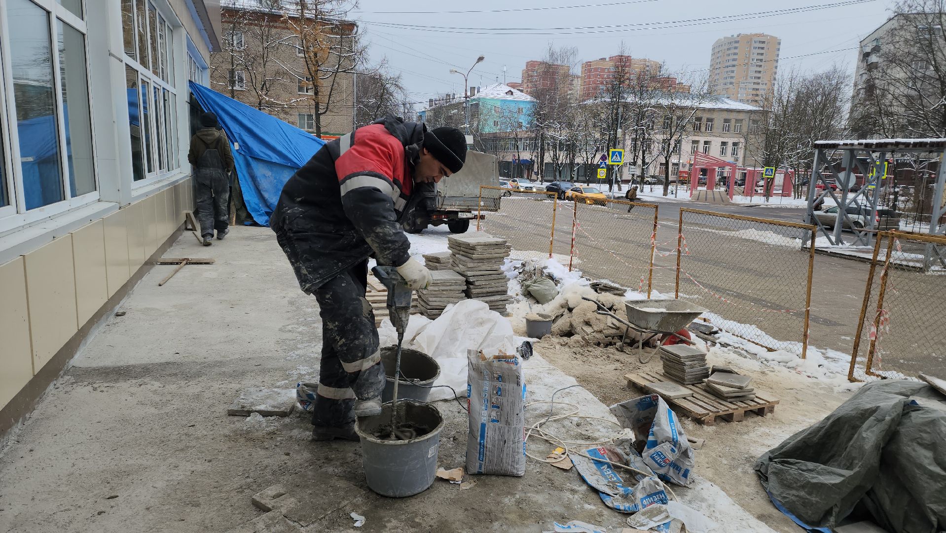 Ремонта лестницы, входная группа, дворец культуры, Лобня, вертикалки,