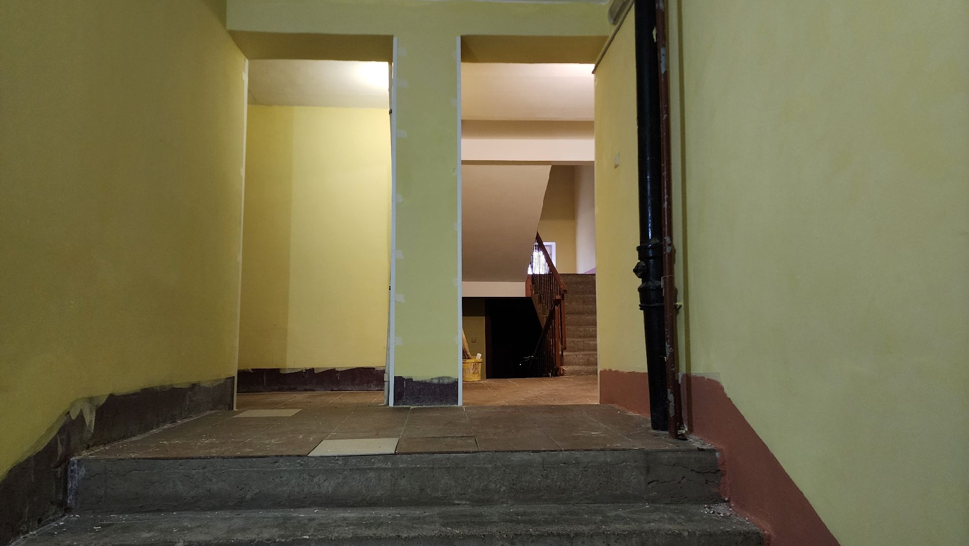 Бронницы, Ремонт подъездов, Ремонт подъездов на Центральной, Косметический ремонт подъездов, Вертикалка, Вертикальное видео,