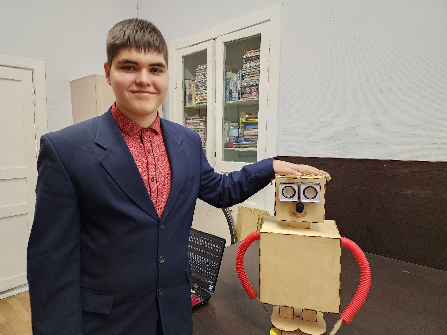 вертикалки, робототехника, робот-экскурсовод, орехово зуево, дополнительное образование,