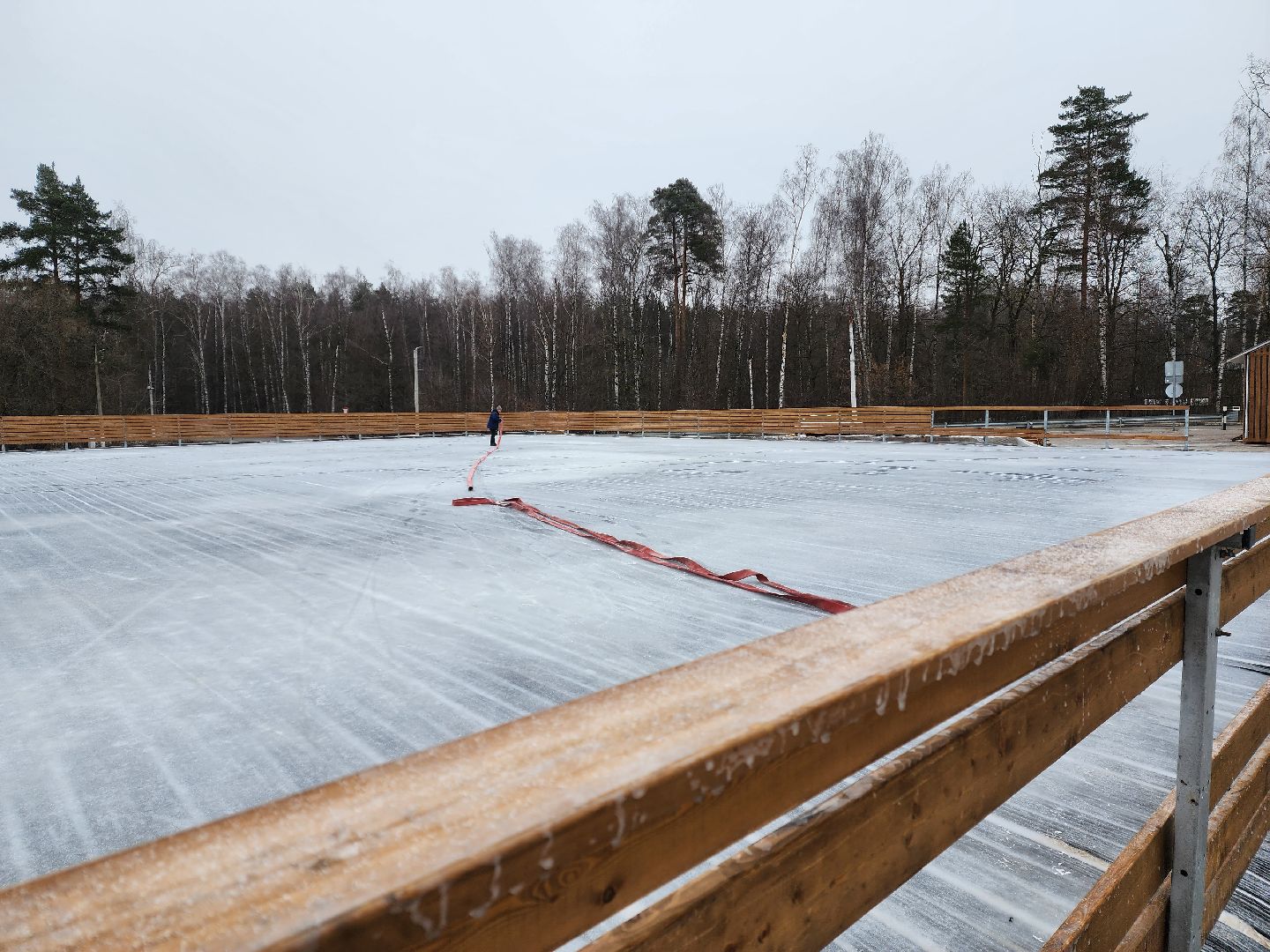 раменское, благоустройство, каток на парковке стадиона сатурн, вертикалка,