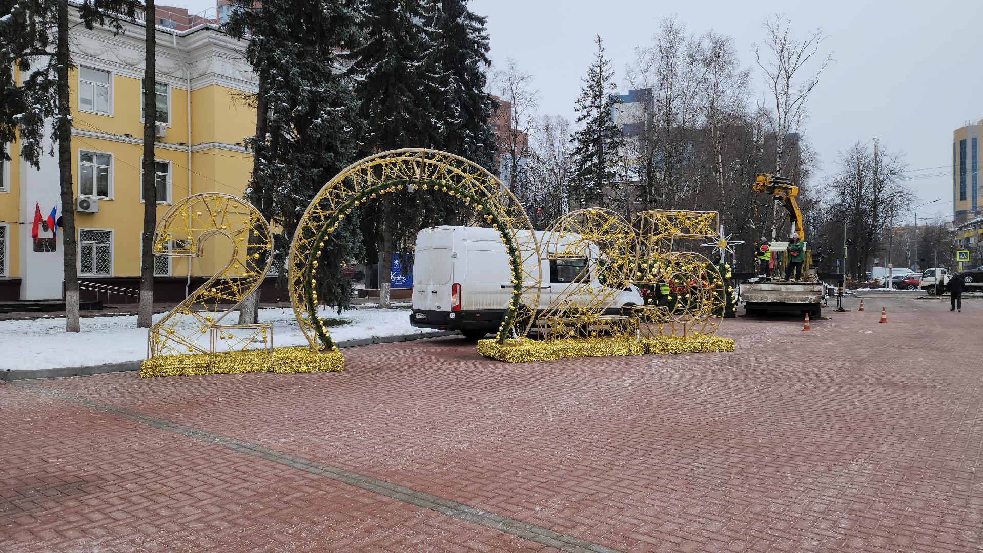 ель, новый год, гирлянда, шары, вертикалки,