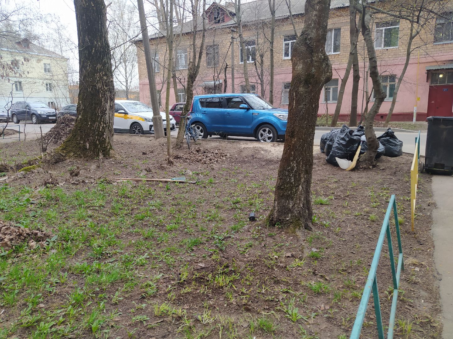 Благоустройство, придомовая территория, уборка, листва