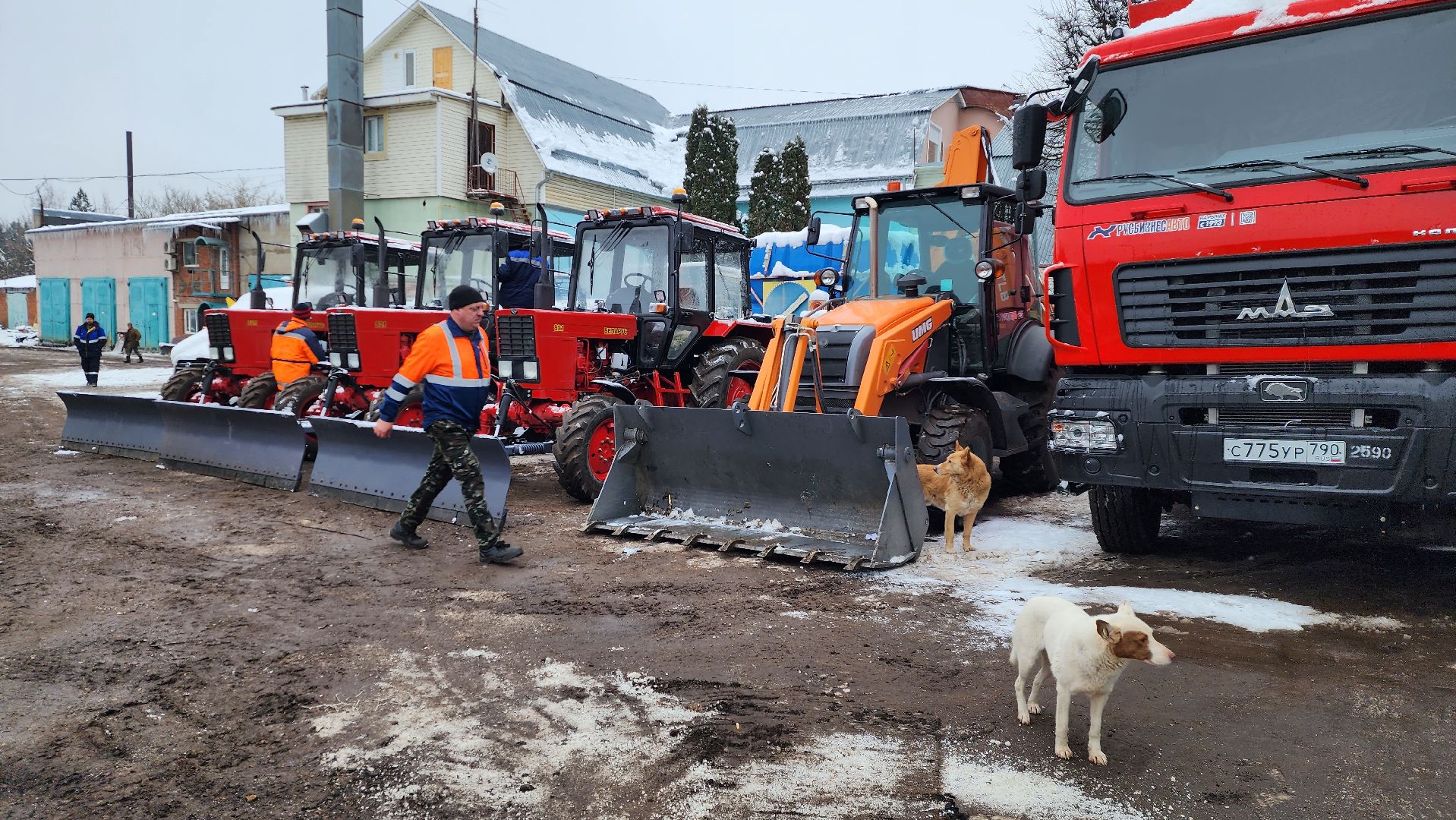 коммунальная служба, снегоуборочная техника, истра, вертикалки,