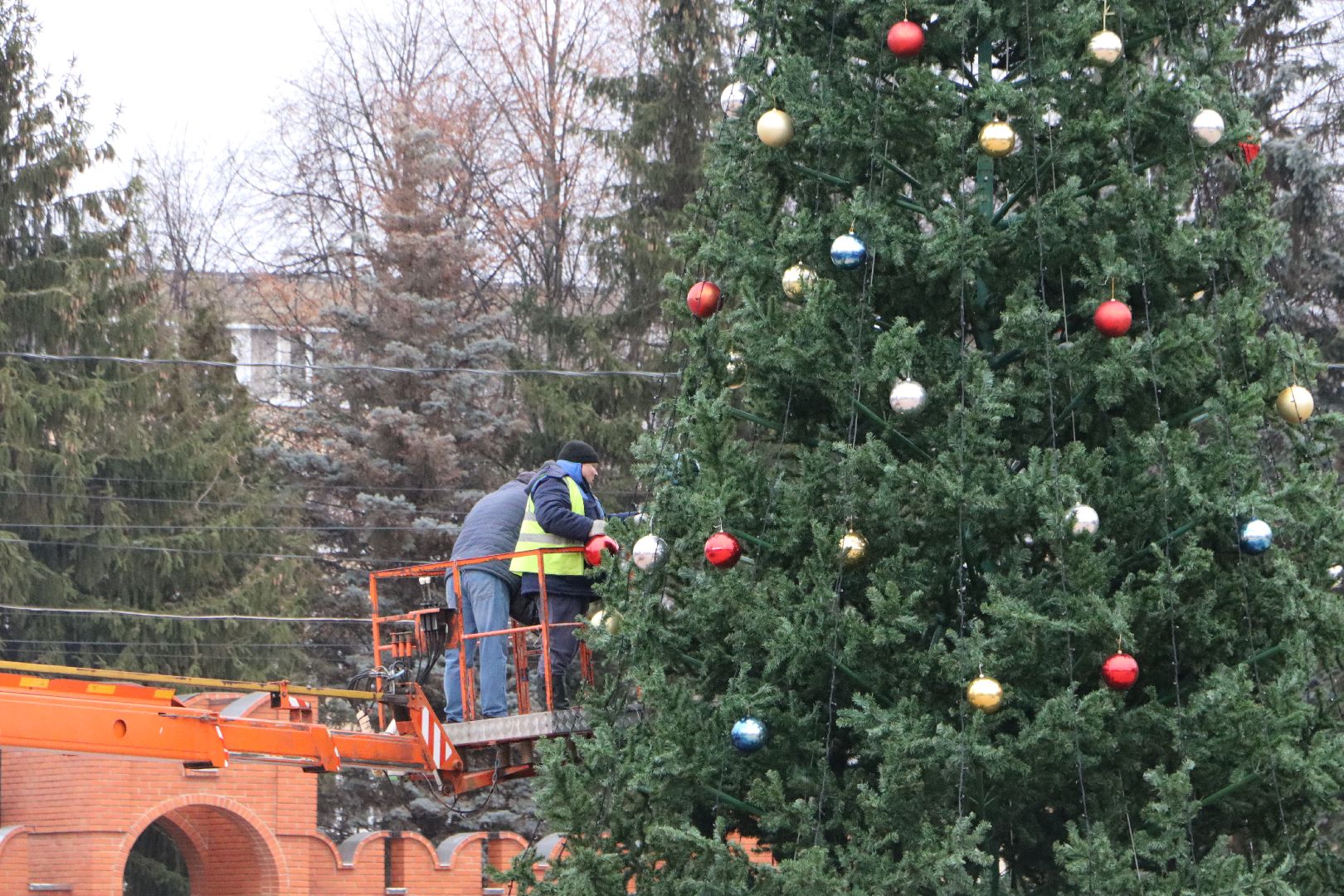 вертикалки, Серебряные Пруды, главная елка, площадь Чуйкова, новый год,