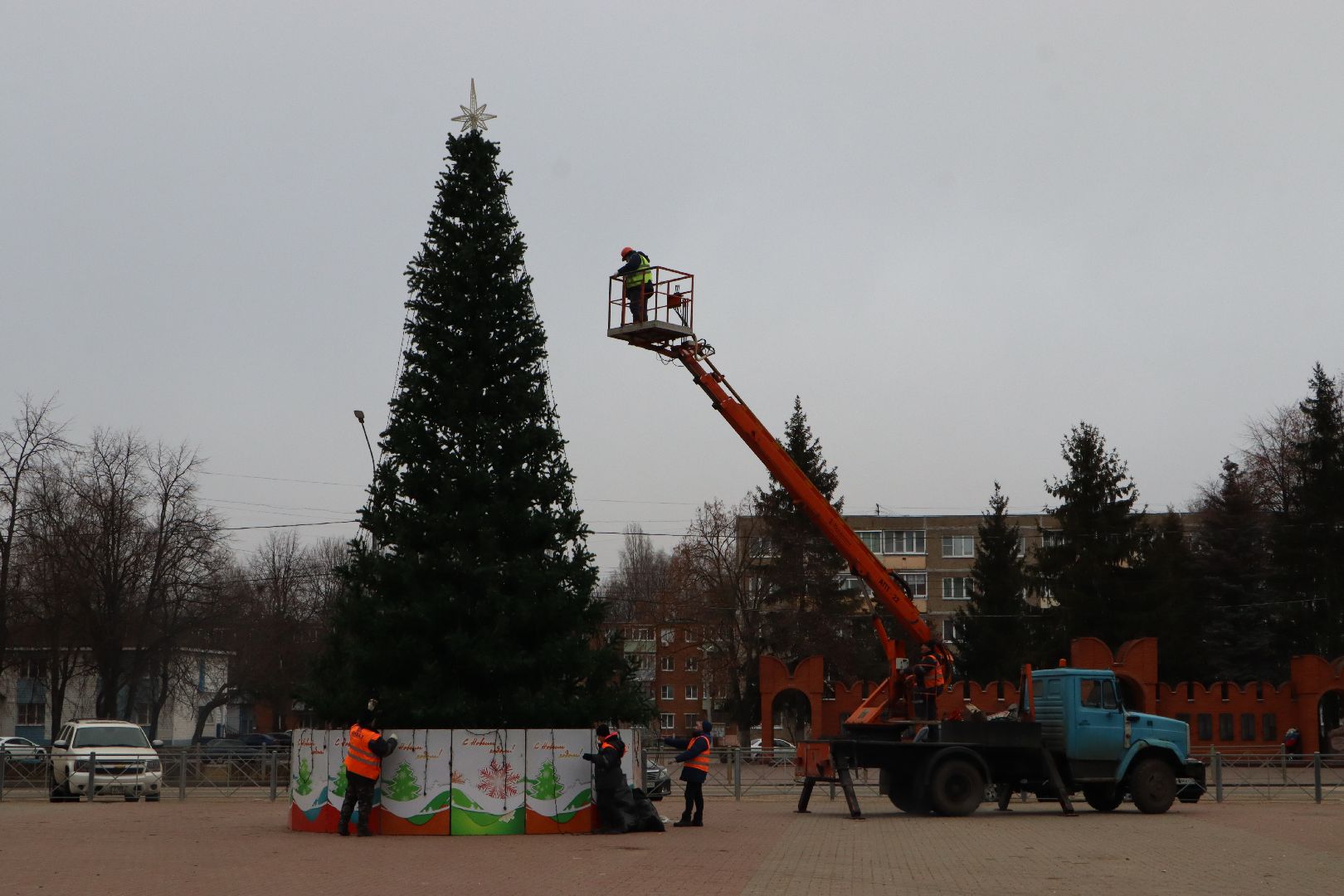 вертикалки, Серебряные Пруды, главная елка, площадь Чуйкова, новый год,
