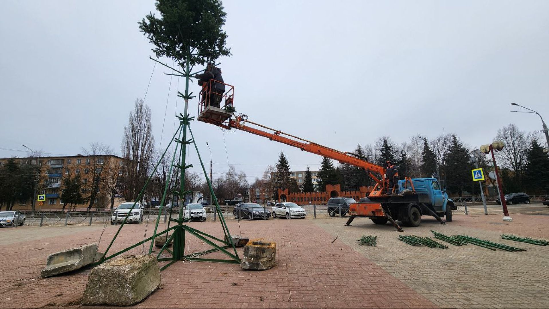 вертикалки, Серебряные Пруды, главная елка, площадь Чуйкова, новый год,