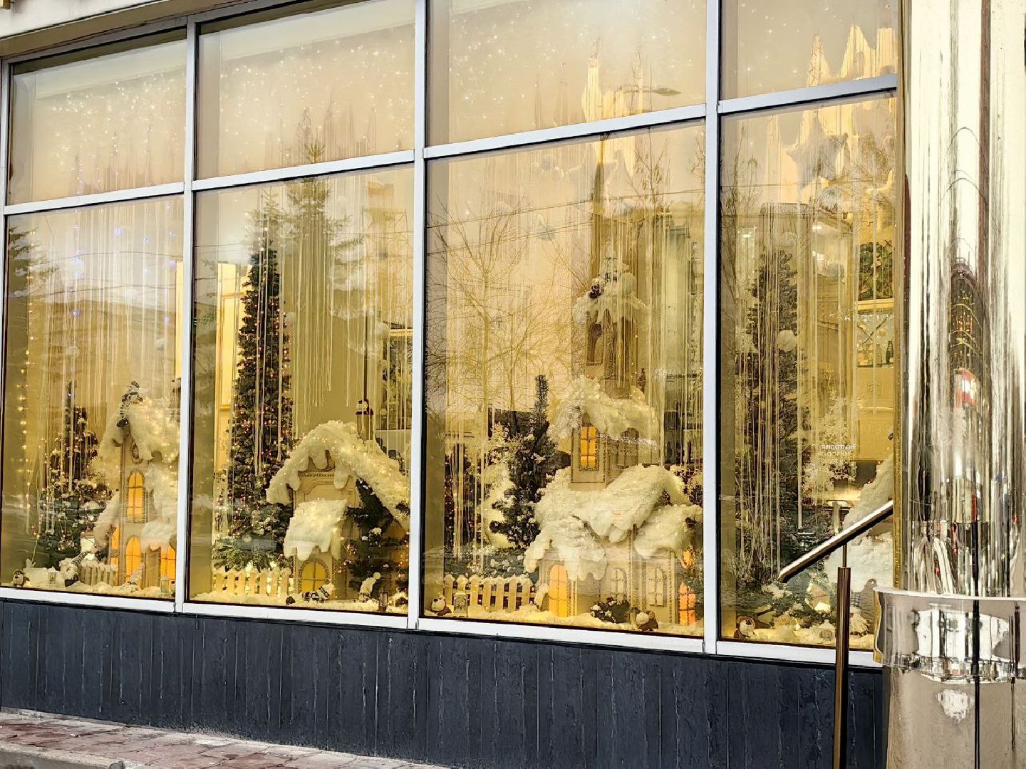 город, украшение улиц, гирлянда, праздник,