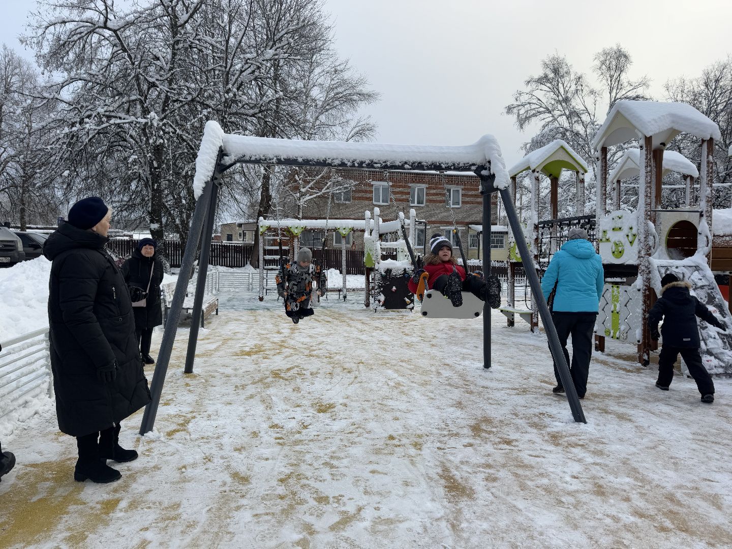 шаховская, детская площадка, новая детская площадка, вертикалки,