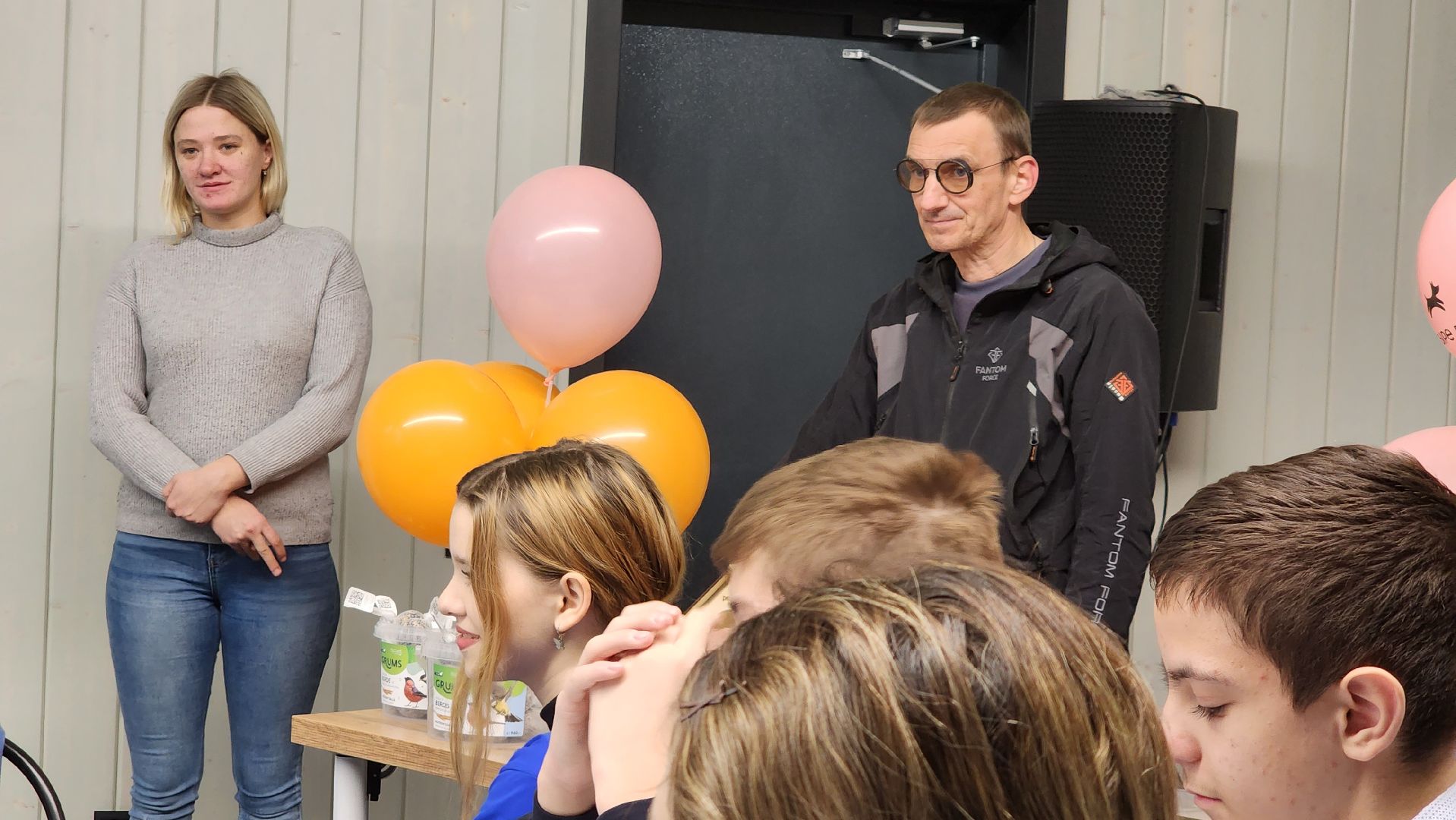 Подкормка птиц, кормушки, Зима, Лобня, вертикалки,