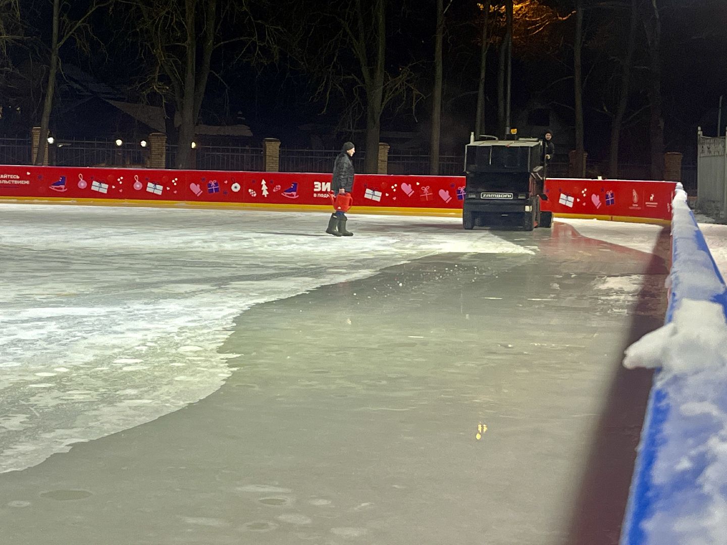 вертикальное видео, наро-фоминск, наро-фоминский городской округ, центральный парк наро-фоминска, каток в парке,«Зима в Подмосковье»,вертикалка