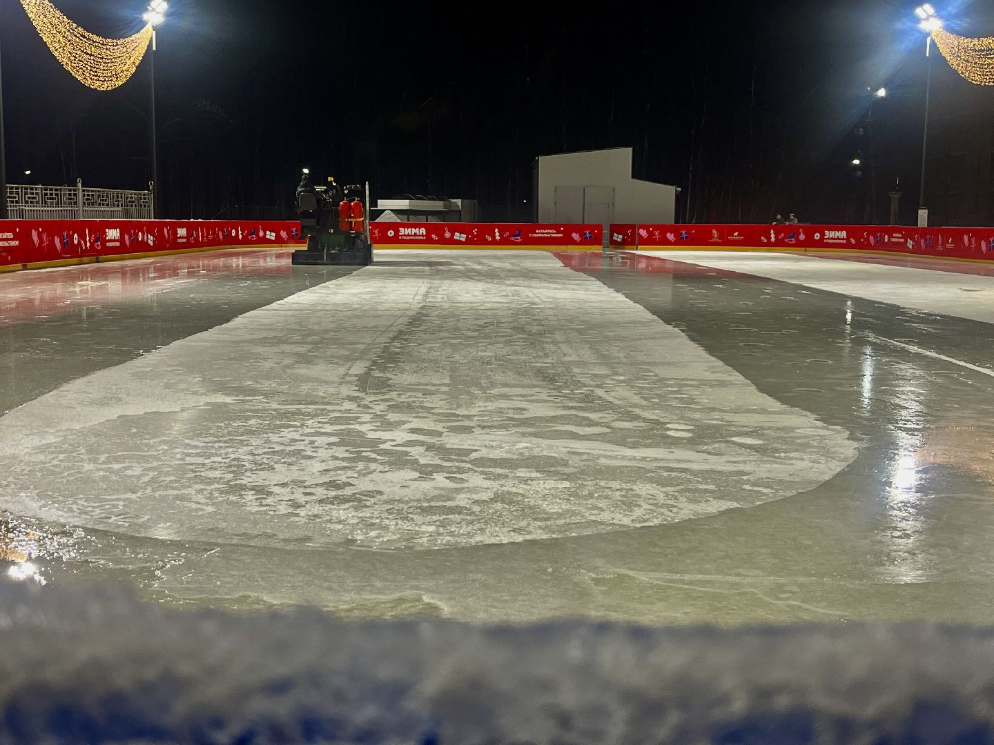 вертикальное видео, наро-фоминск, наро-фоминский городской округ, центральный парк наро-фоминска, каток в парке,«Зима в Подмосковье»,вертикалка